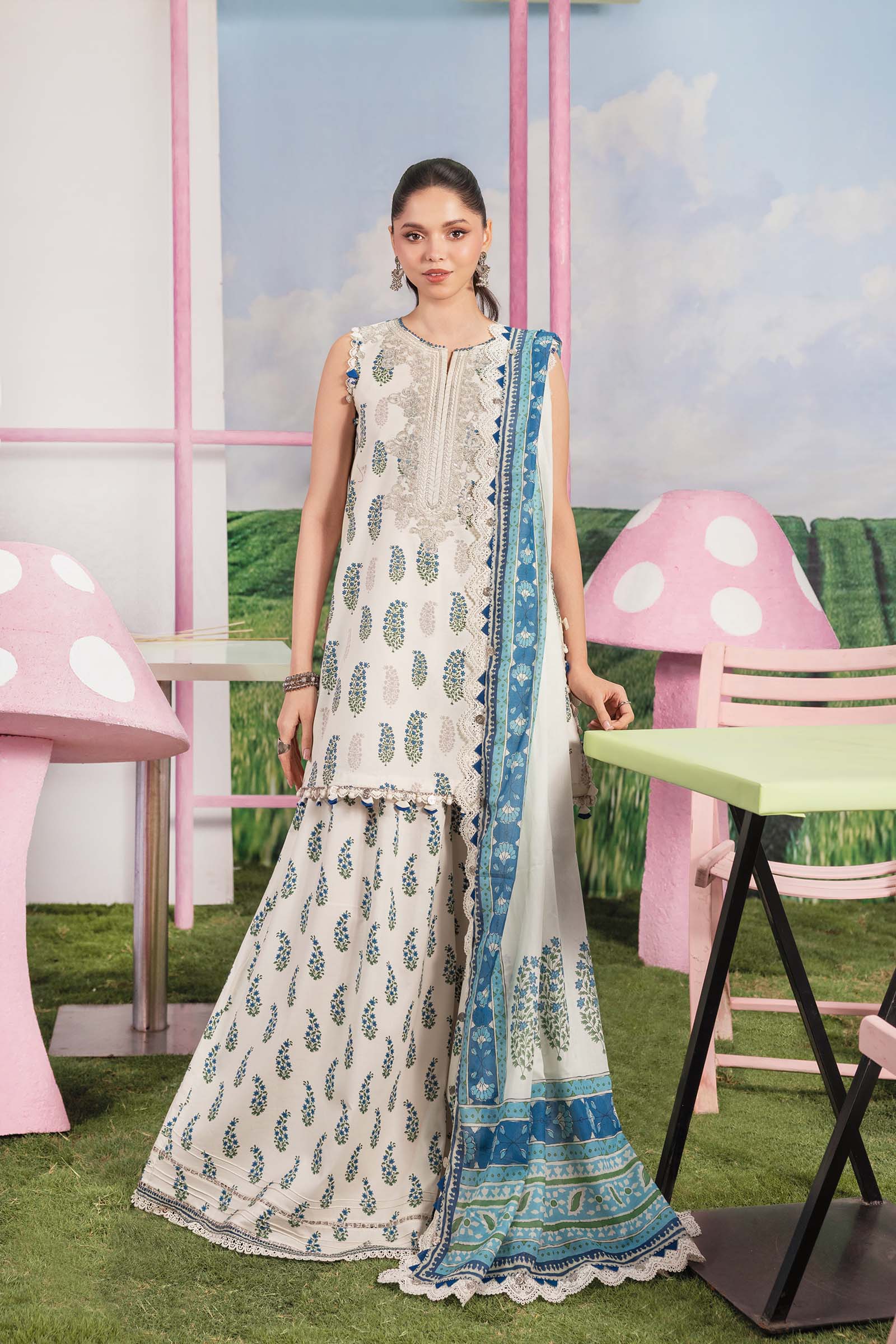 3 Pc Unstitched Embroidered Lawn Suit