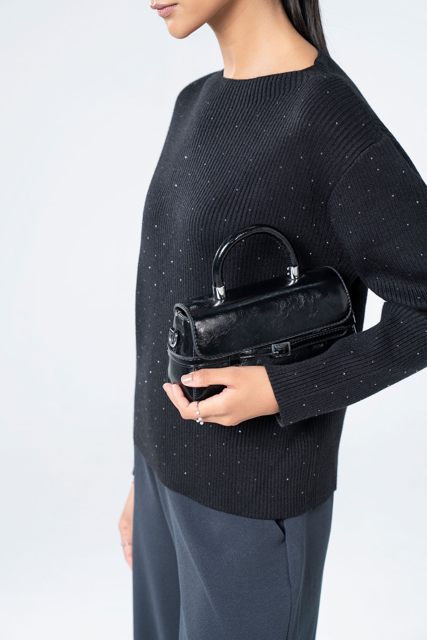 Elongated Trapeze Bag