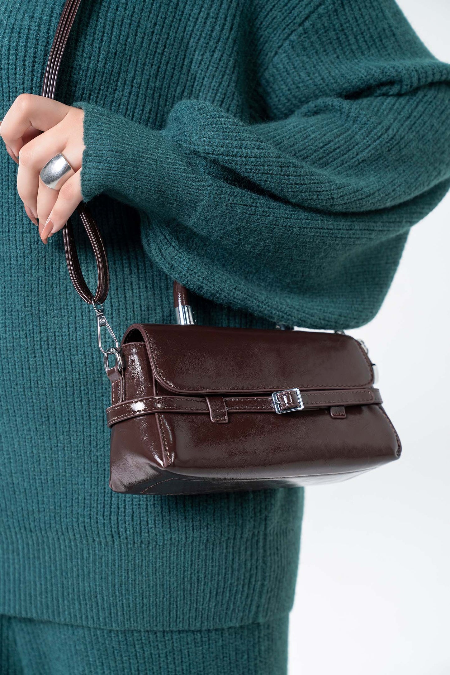 Elongated Trapeze Bag