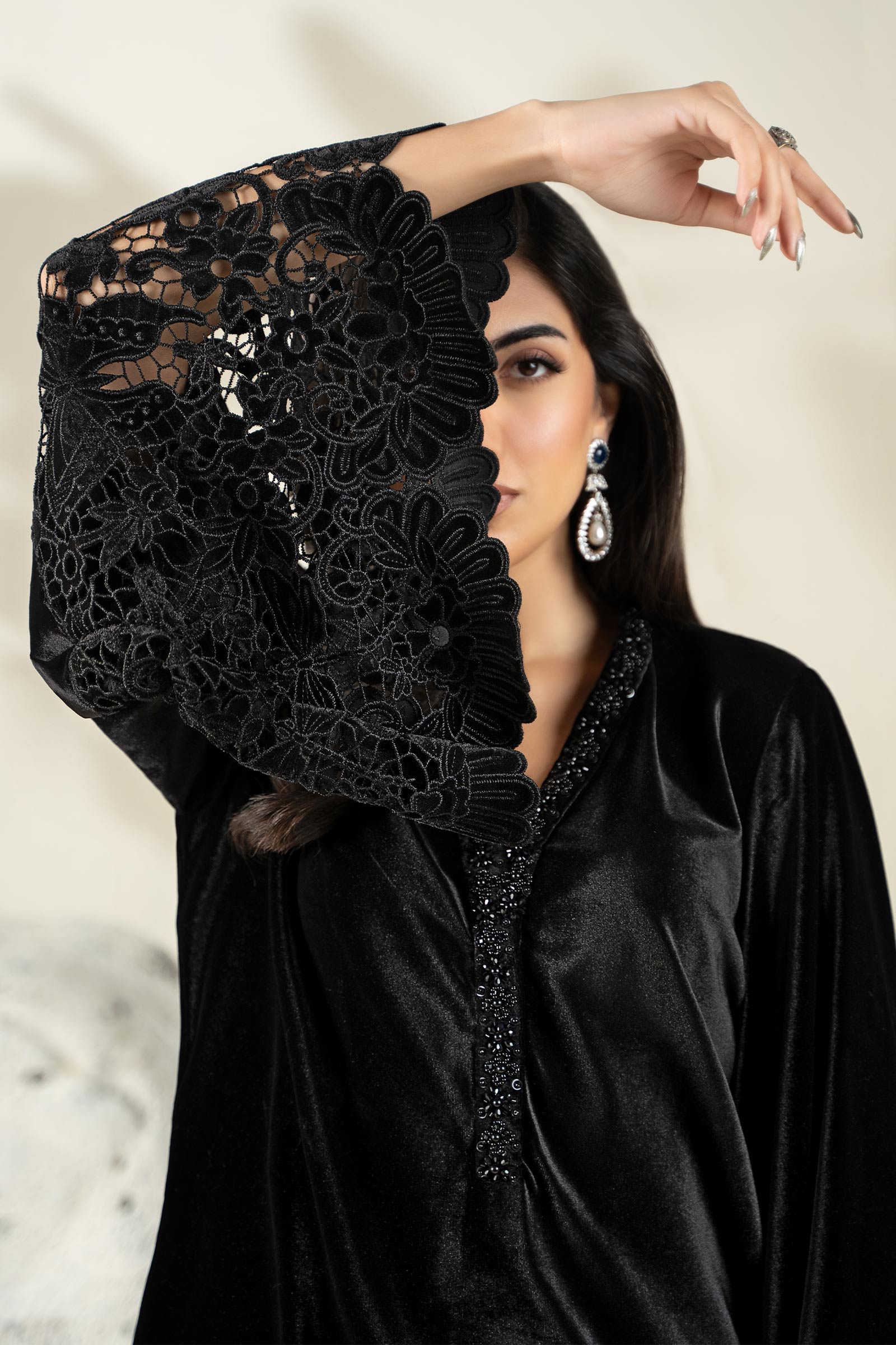 Embroidered Velvet Fabric (1Pc) | LF-CH25-03