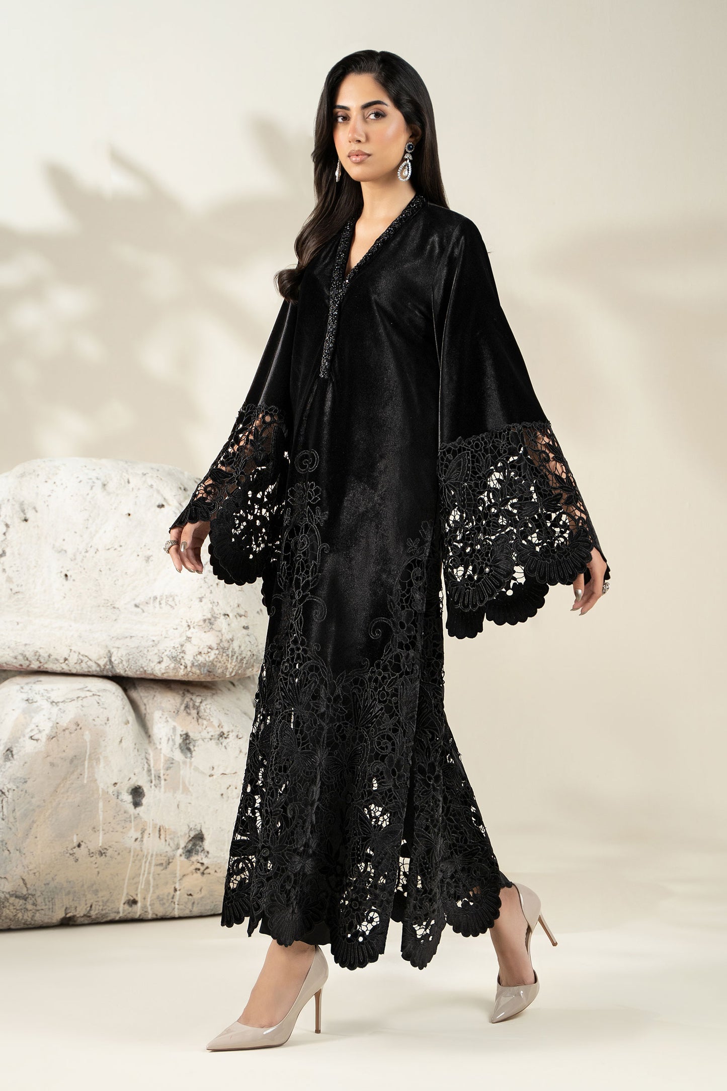 Embroidered Velvet Fabric (1Pc) | LF-CH25-03