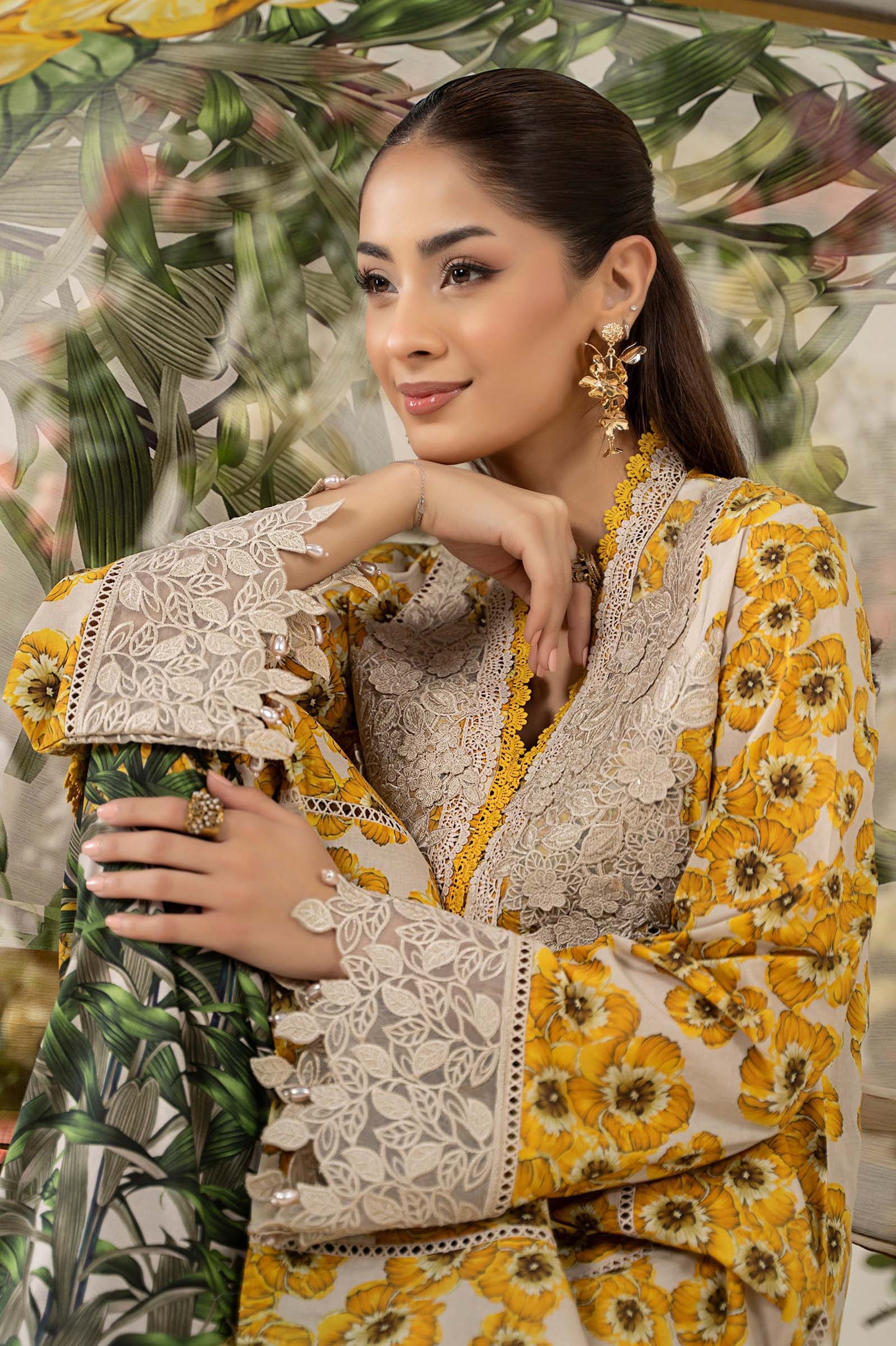 3 Piece Unstitched Embroidered Lawn Suit | MPT-2606-A