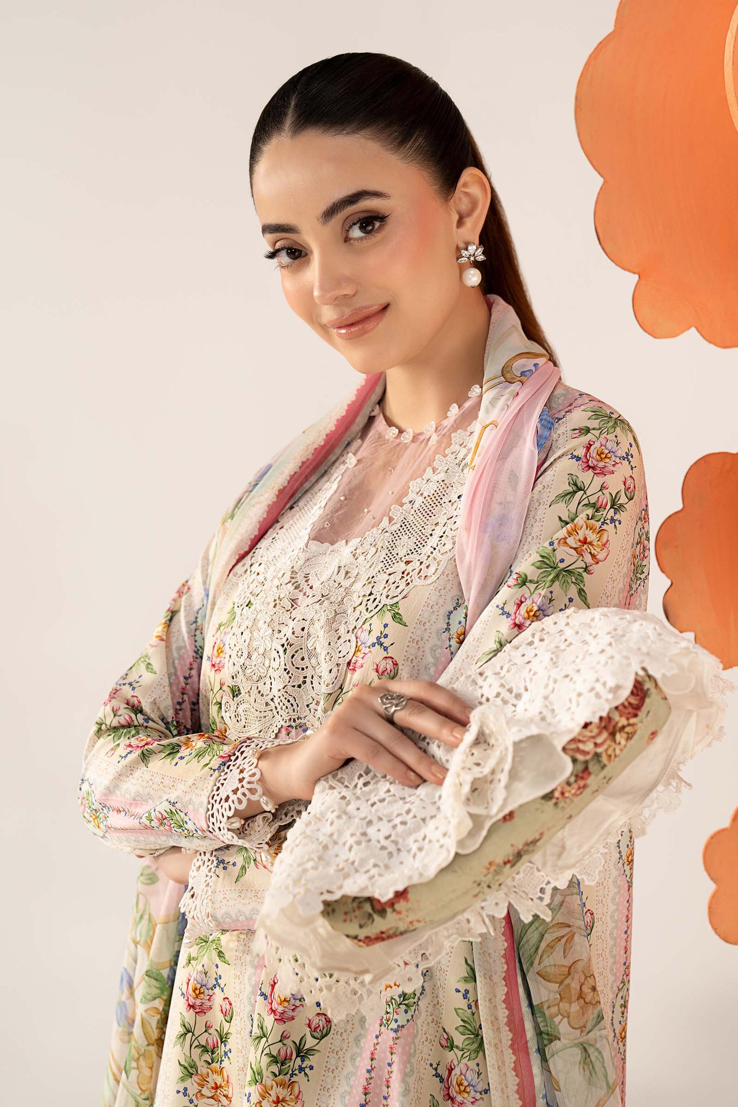3 Piece Embroidered Lawn Suit