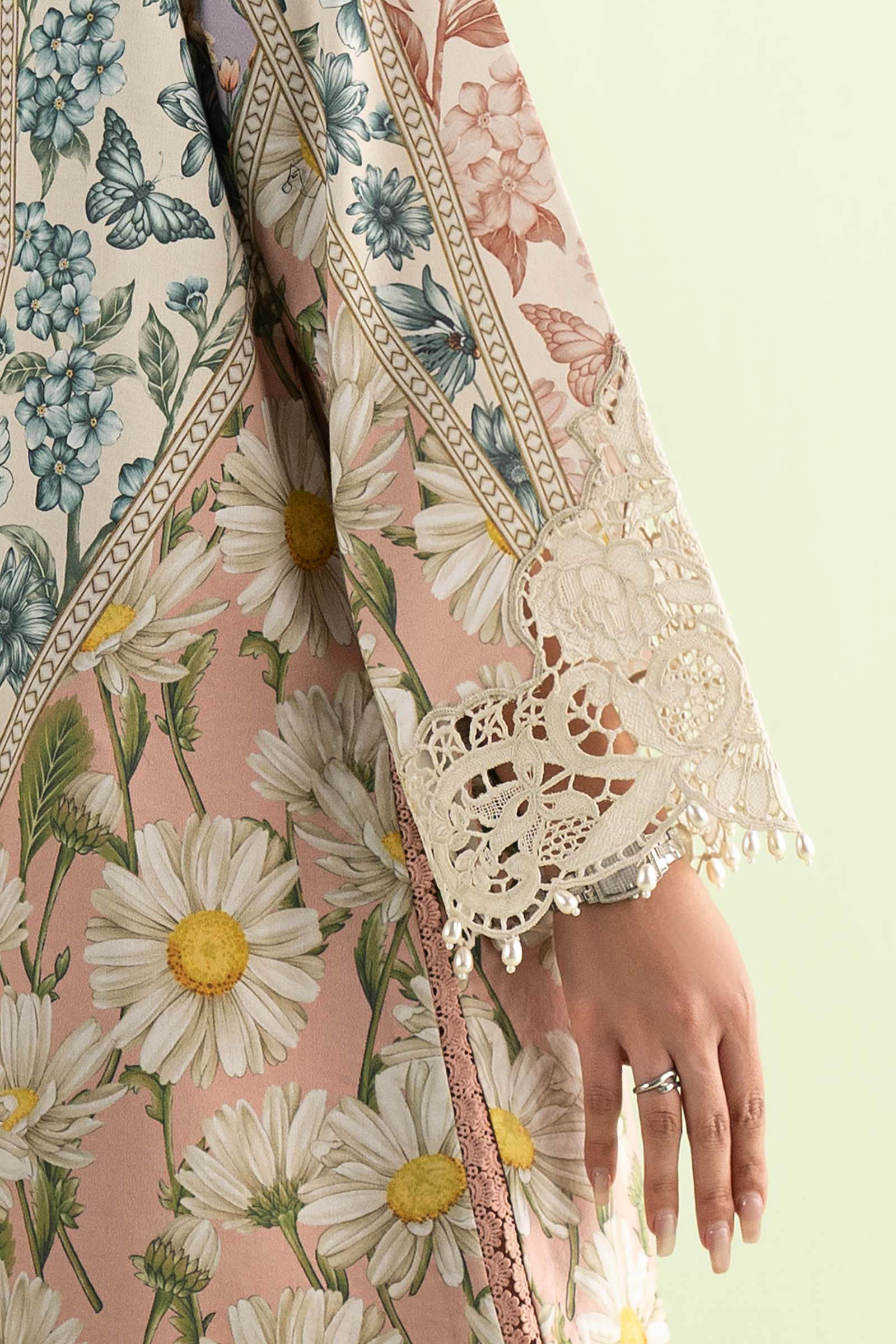 3 Piece Embroidered Lawn Suit