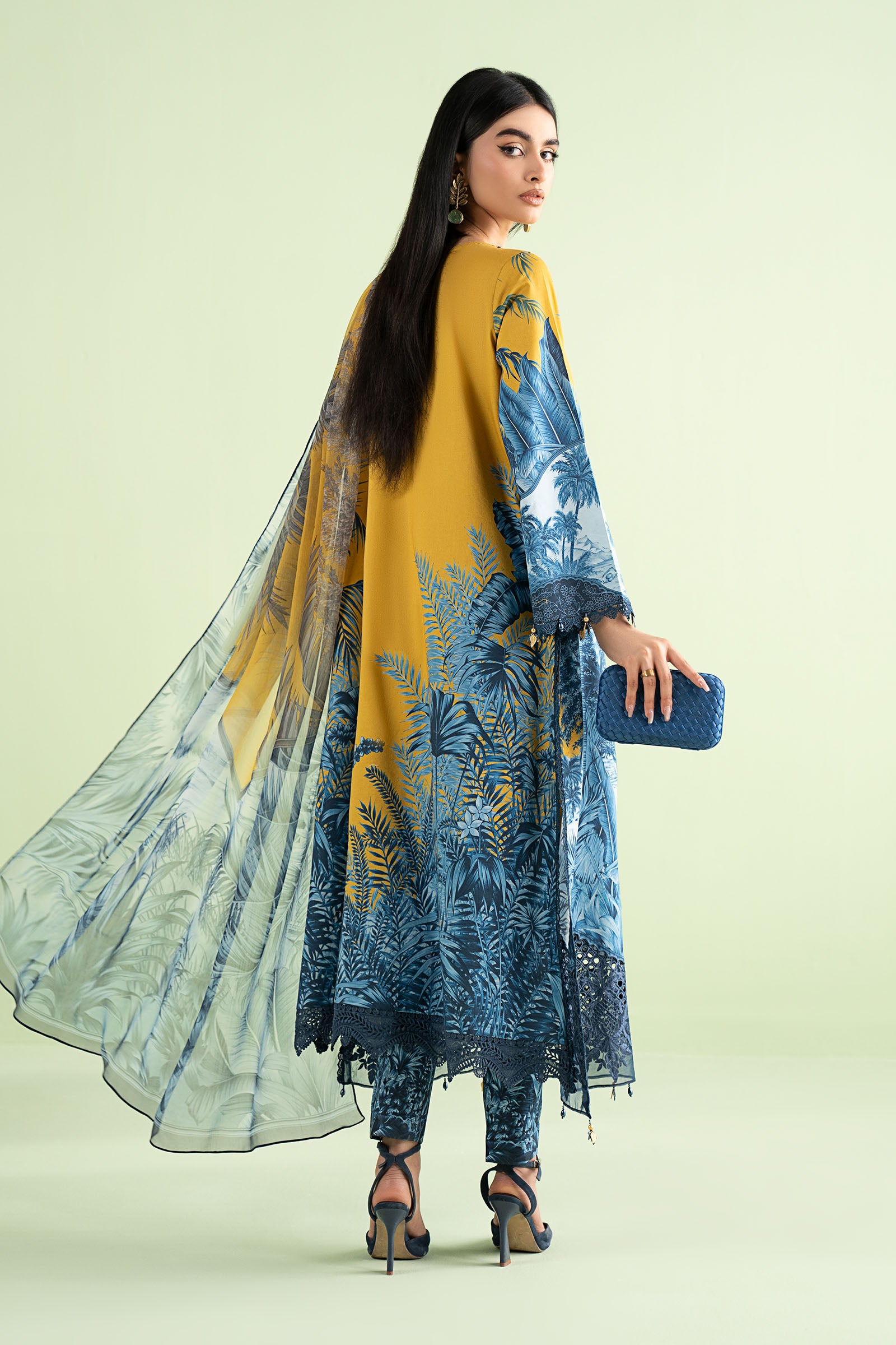 3 Piece Embroidered Lawn Suit