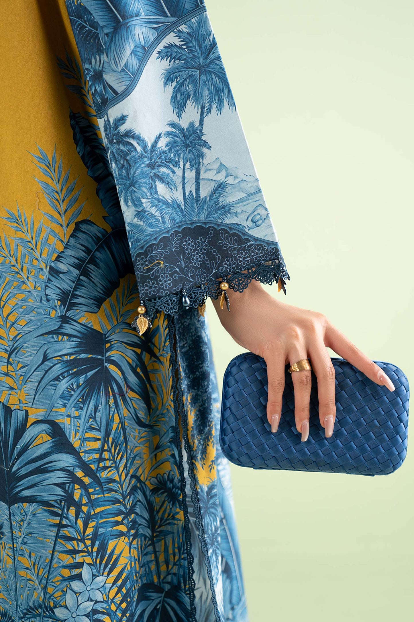 3 Piece Embroidered Lawn Suit