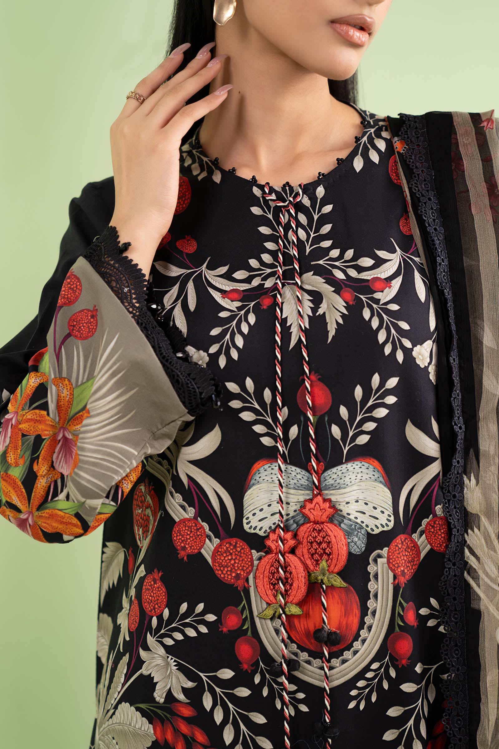 3 Piece Embroidered Lawn Suit