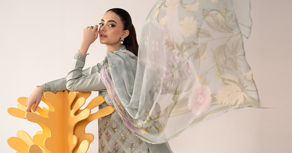 3 Piece Embroidered Lawn Suit