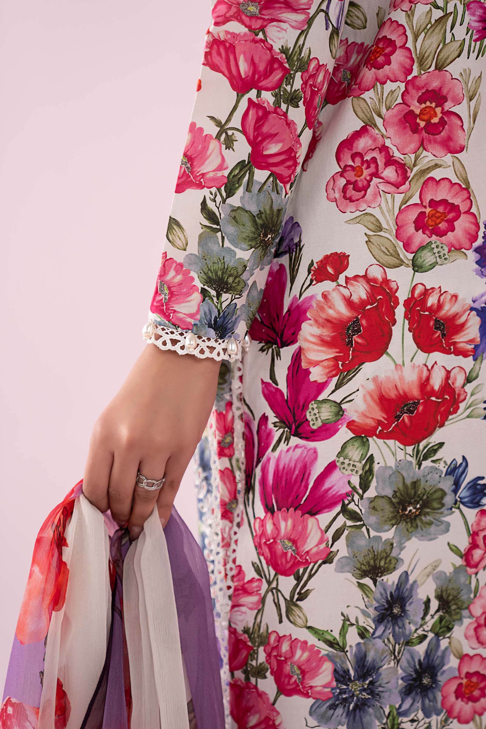 3 Piece Embroidered Lawn Suit