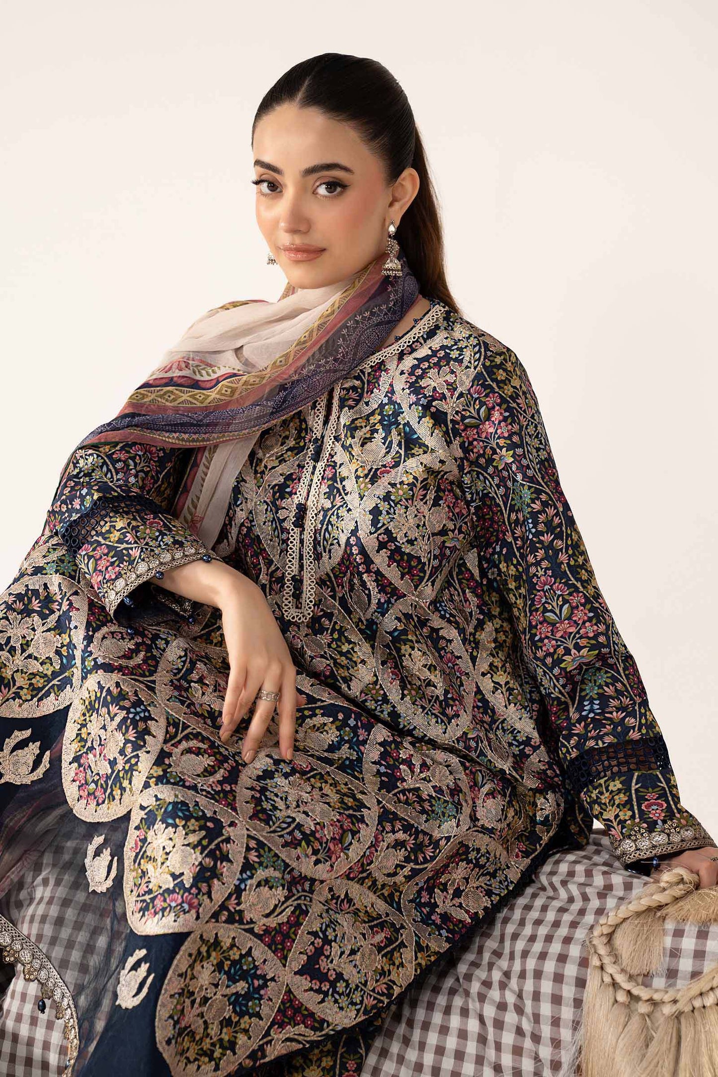 3 Piece Embroidered Lawn Suit