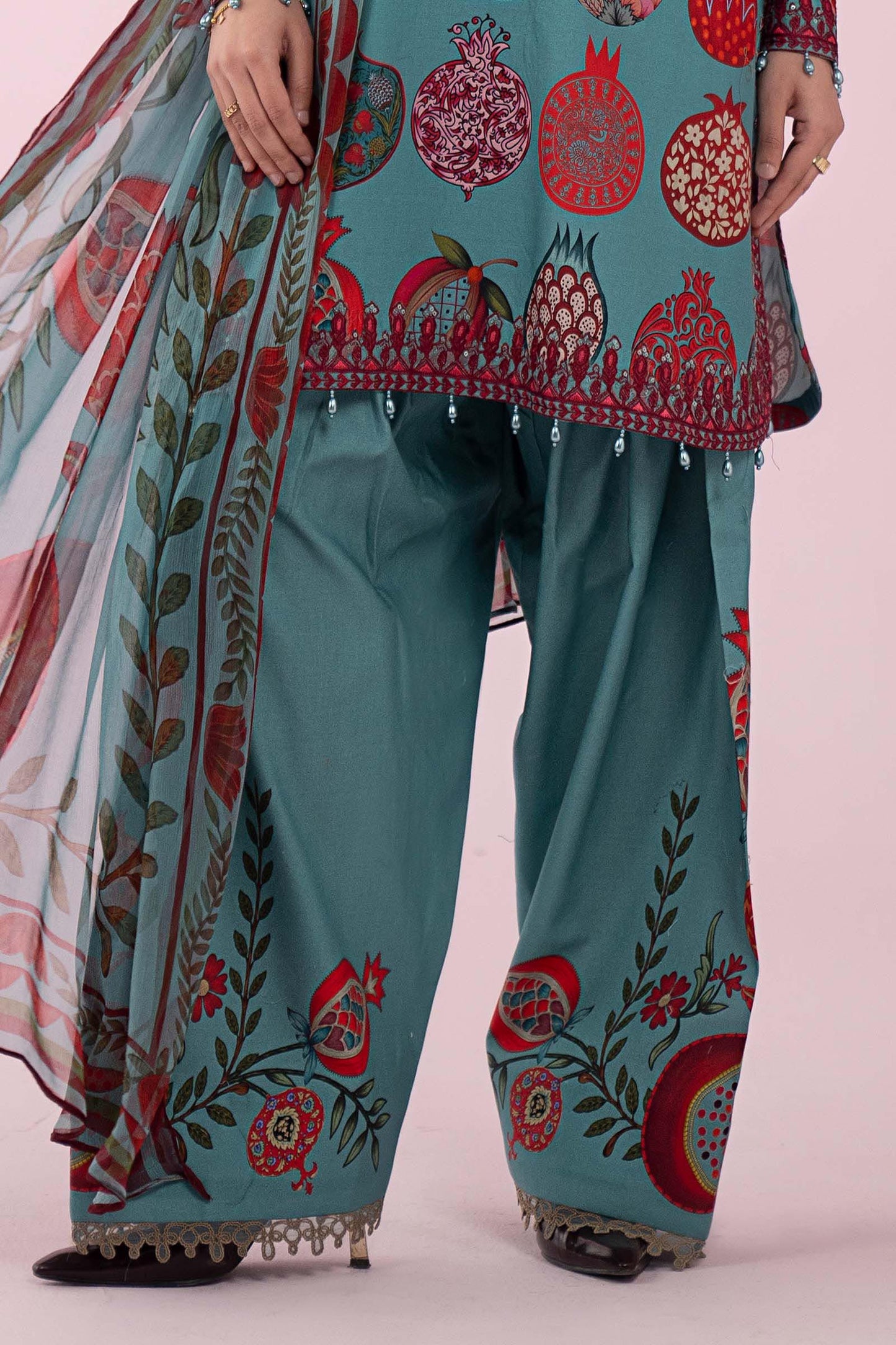 3 Piece Embroidered Lawn Suit