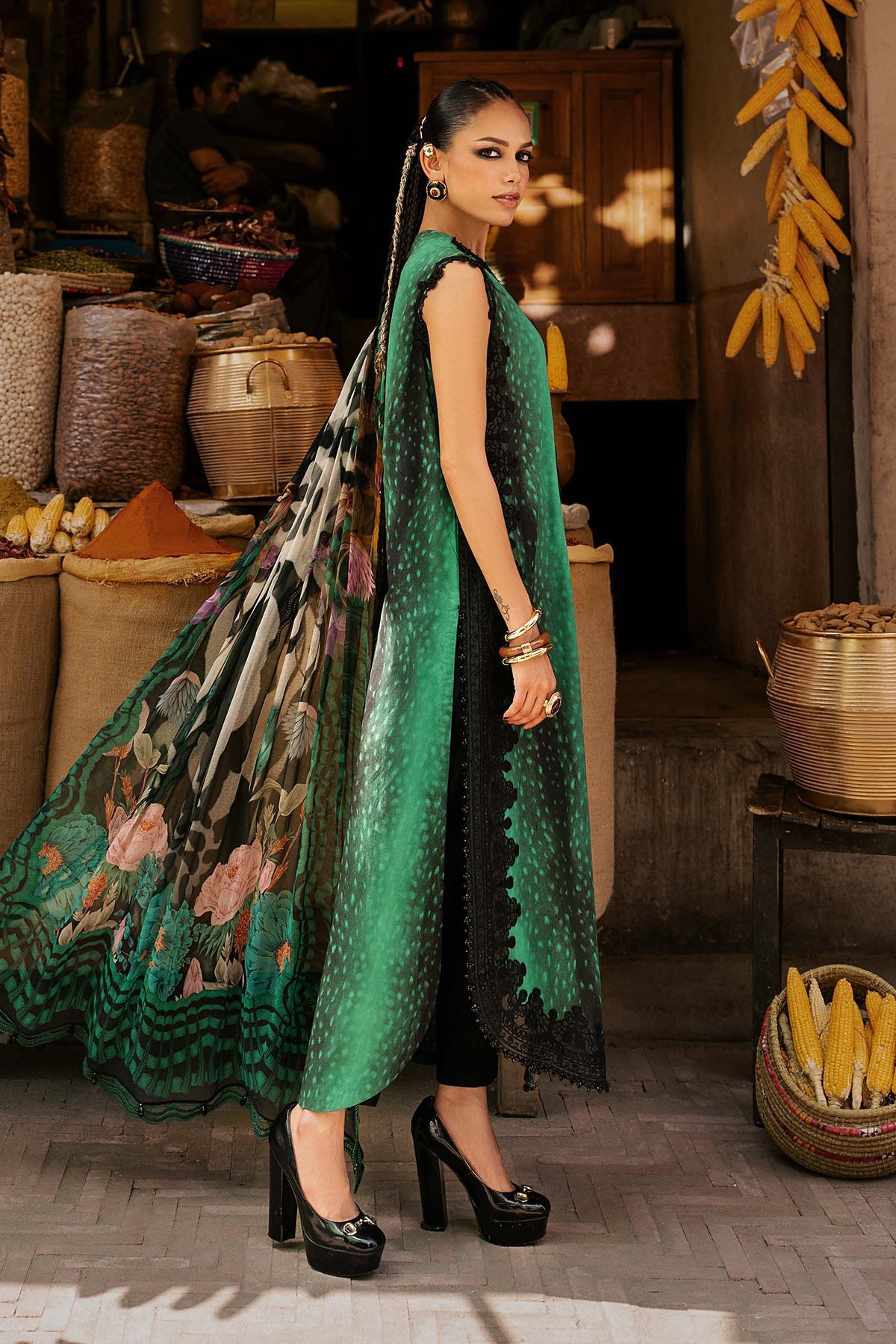 3 Piece Unstitched Embroidered Linen Suit