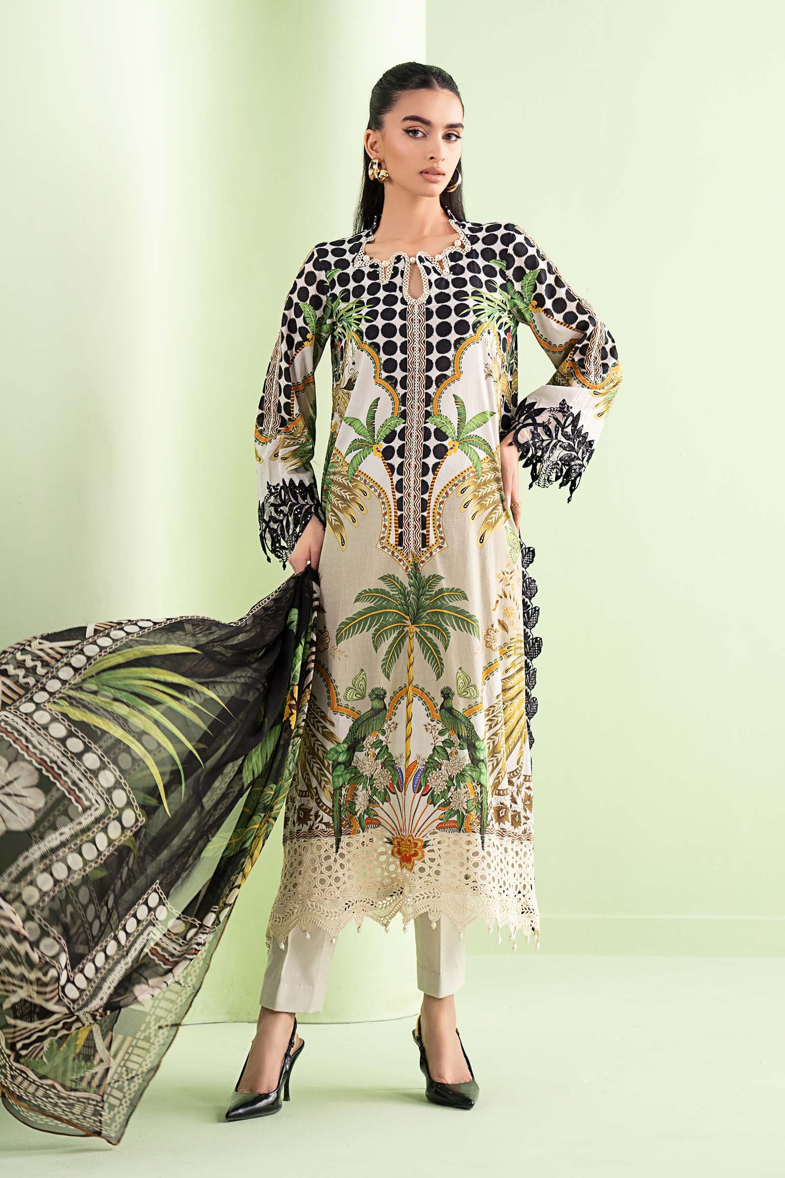 3 Piece Embroidered Lawn Suit