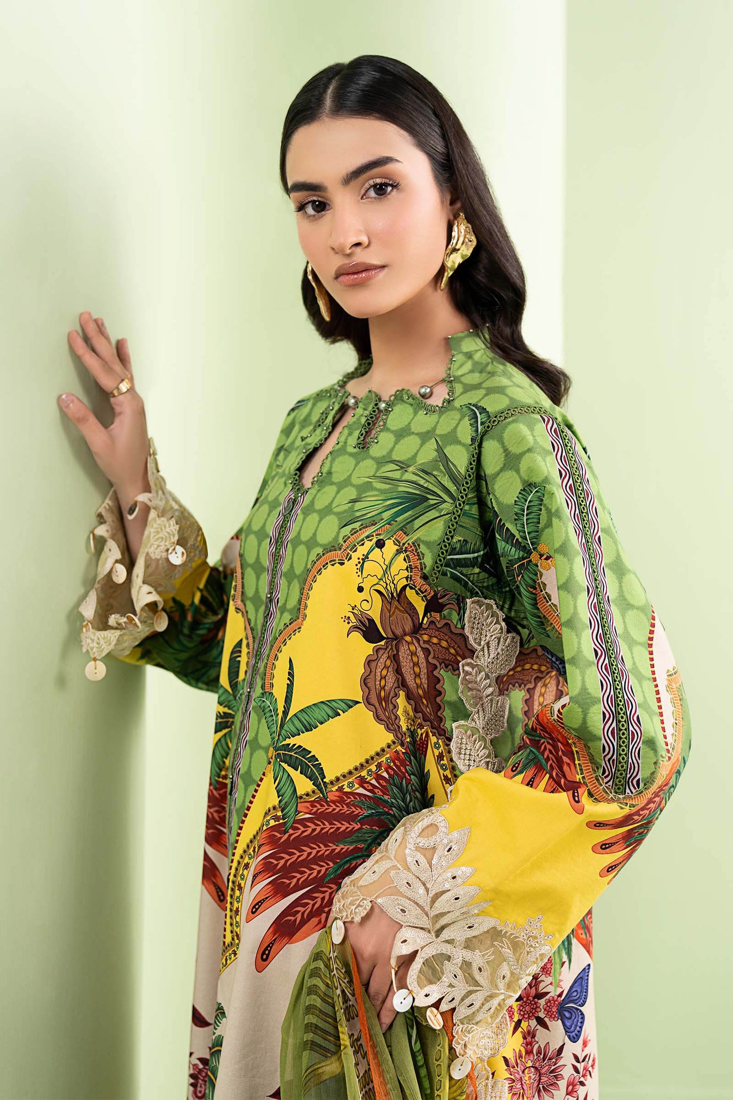 3 Piece Embroidered Lawn Suit