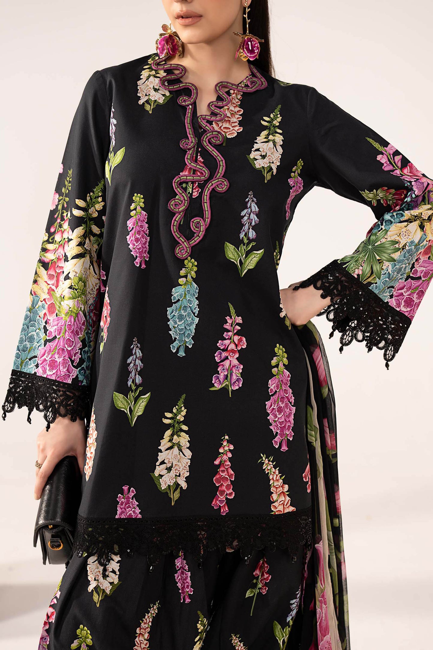3 Piece Embroidered Lawn Suit