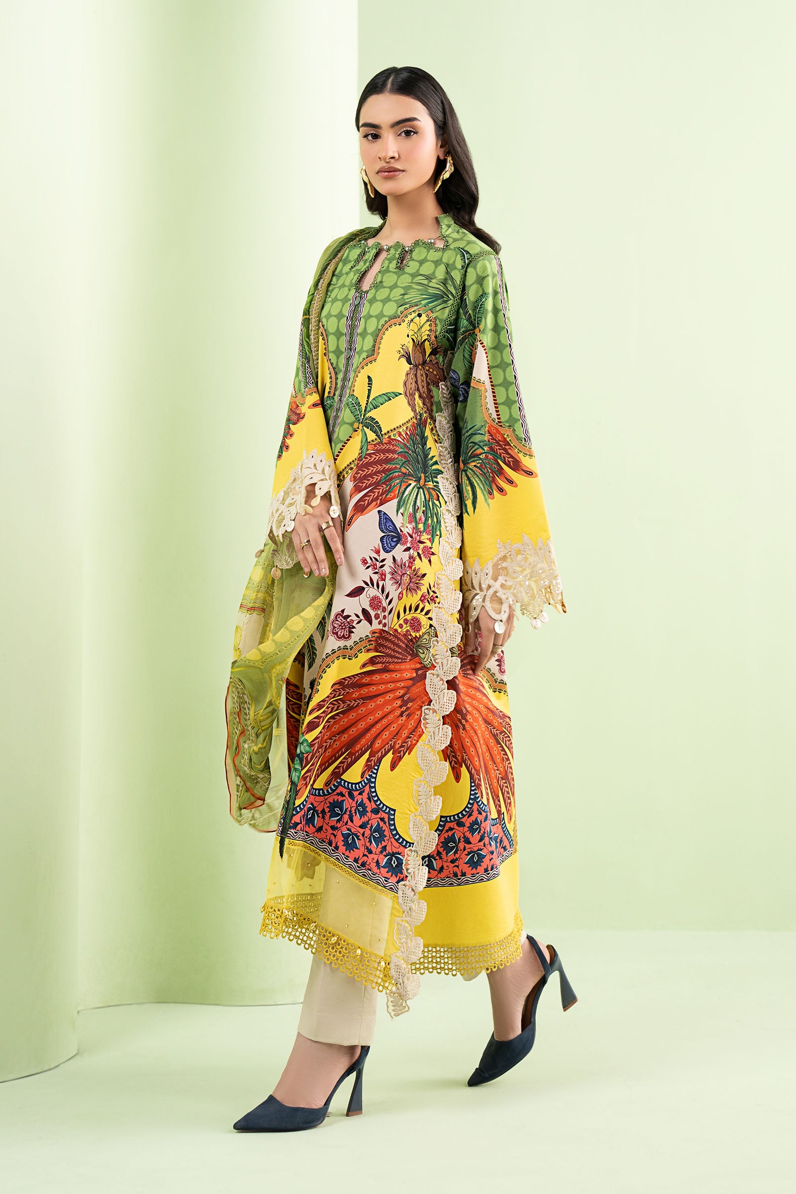 3 Piece Embroidered Lawn Suit