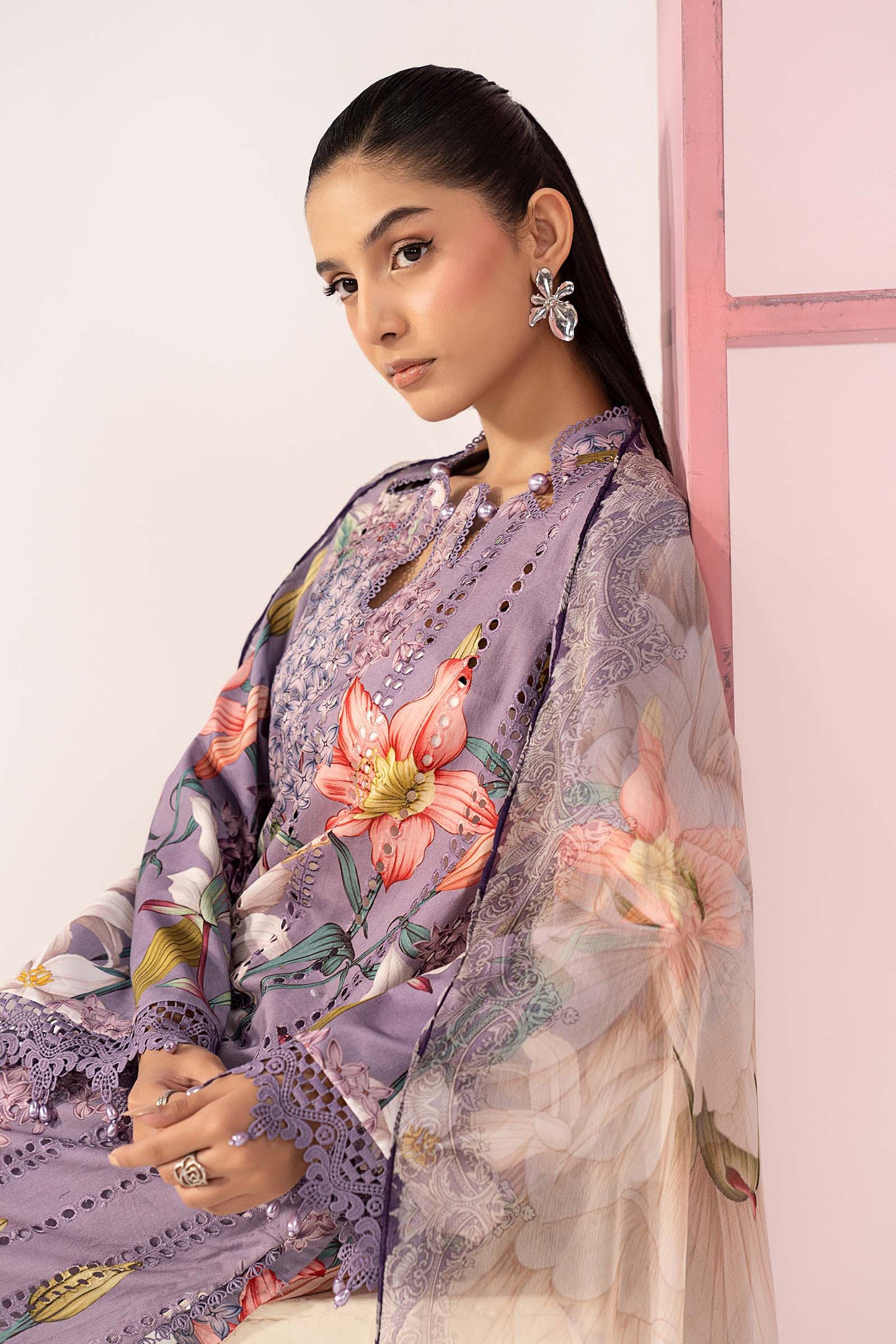 3 Piece Embroidered Lawn Suit