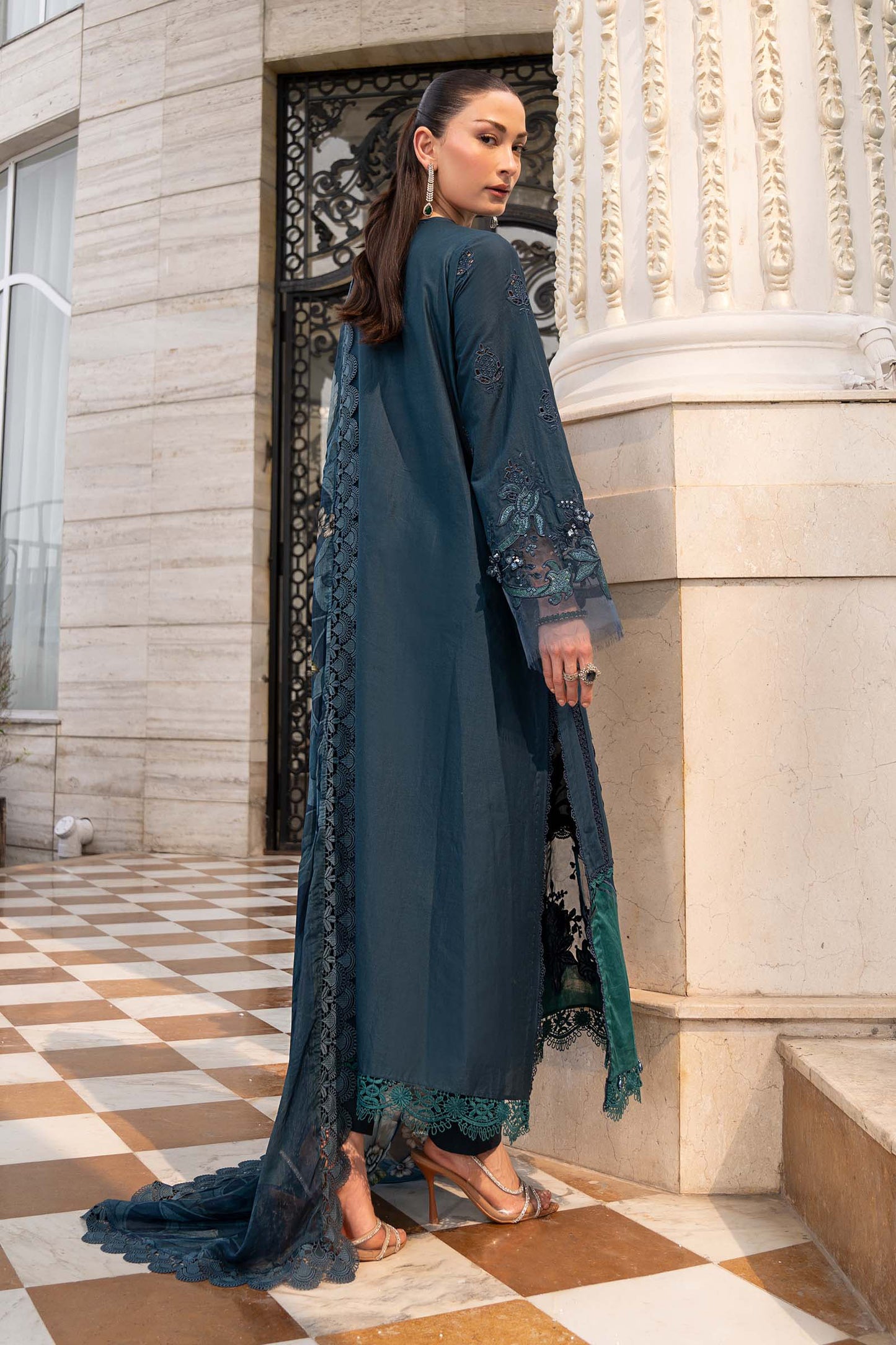 3 Piece Embroidered Lawn Suit