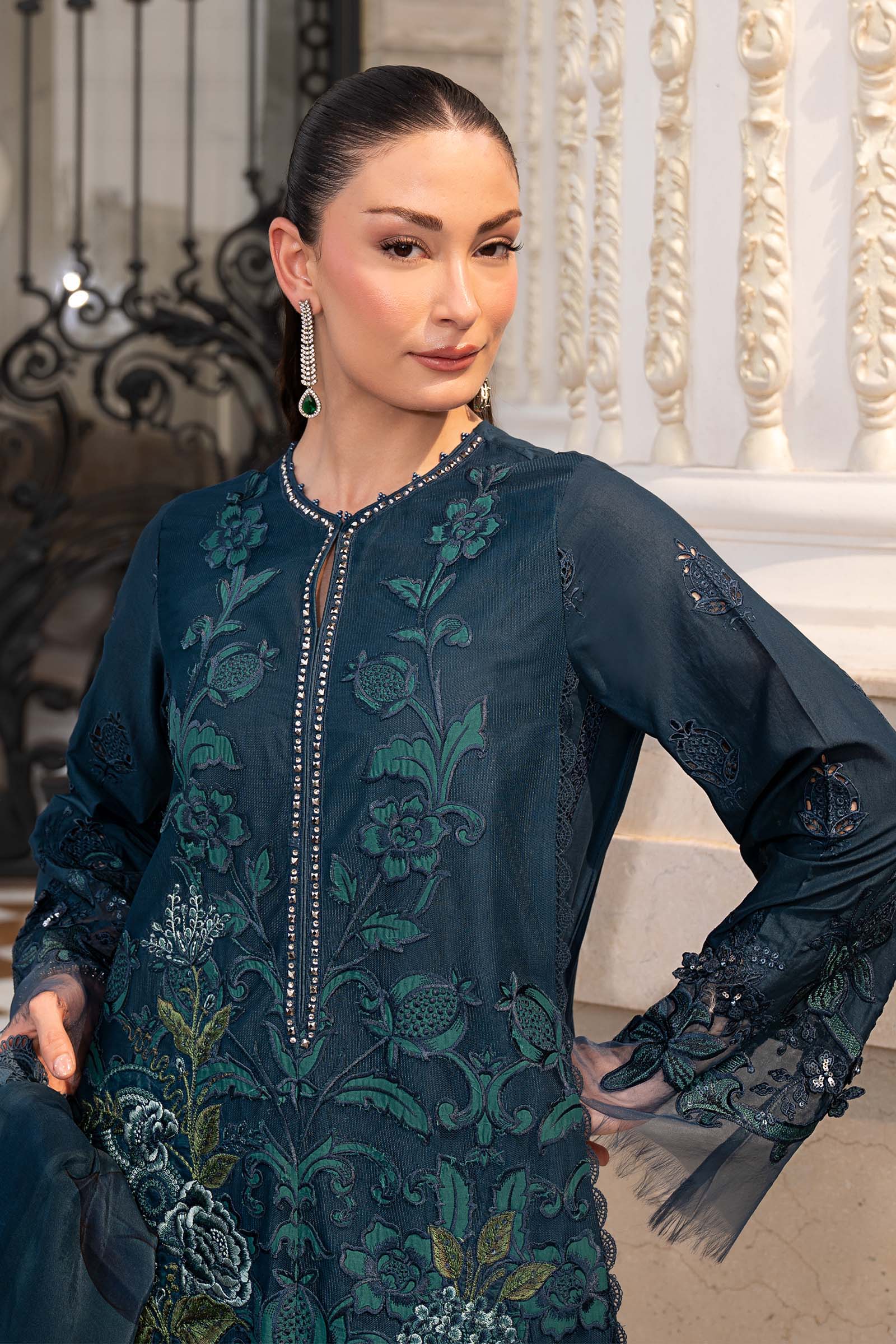 3 Piece Embroidered Lawn Suit