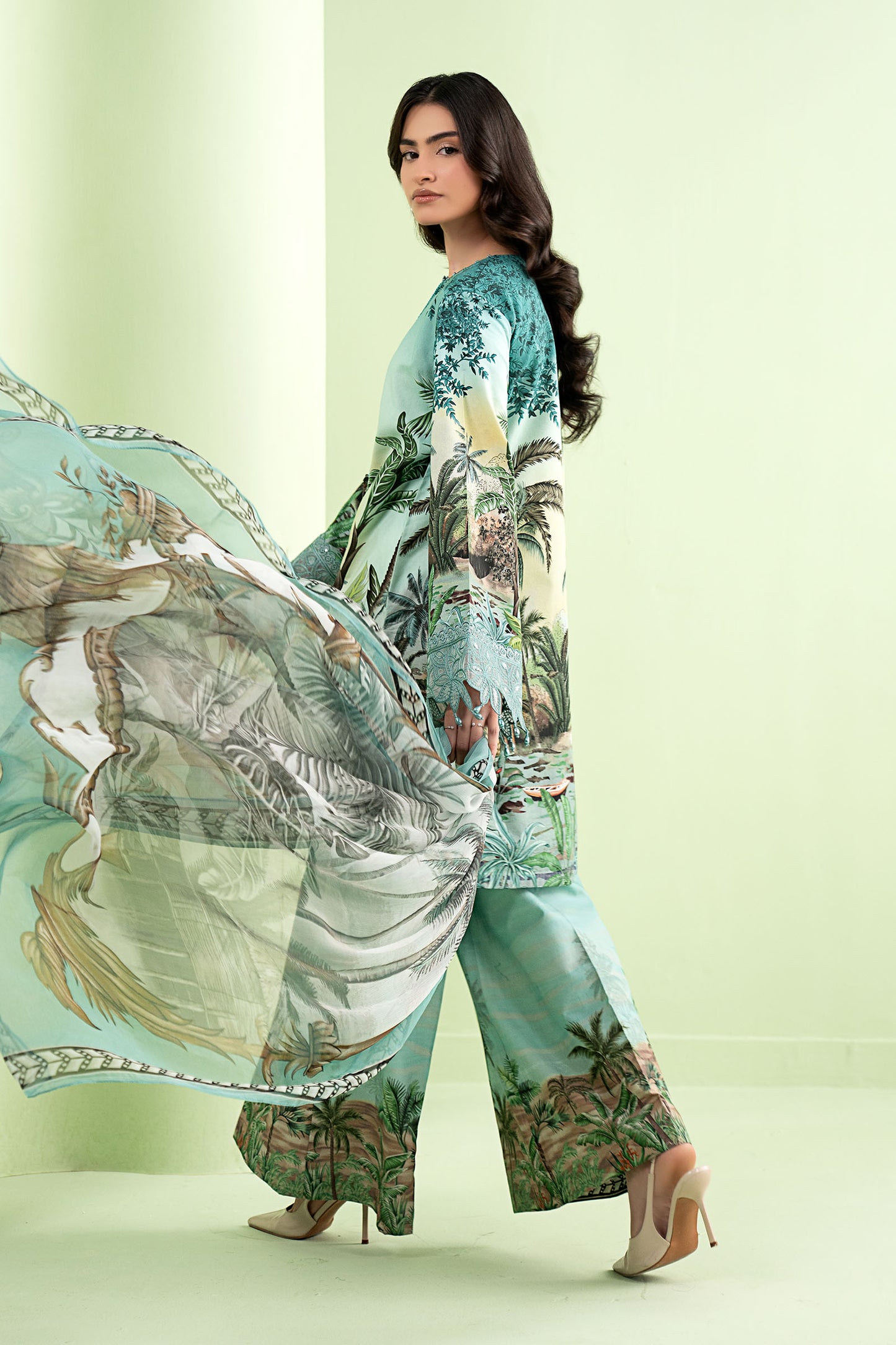 3 Piece Embroidered Lawn Suit