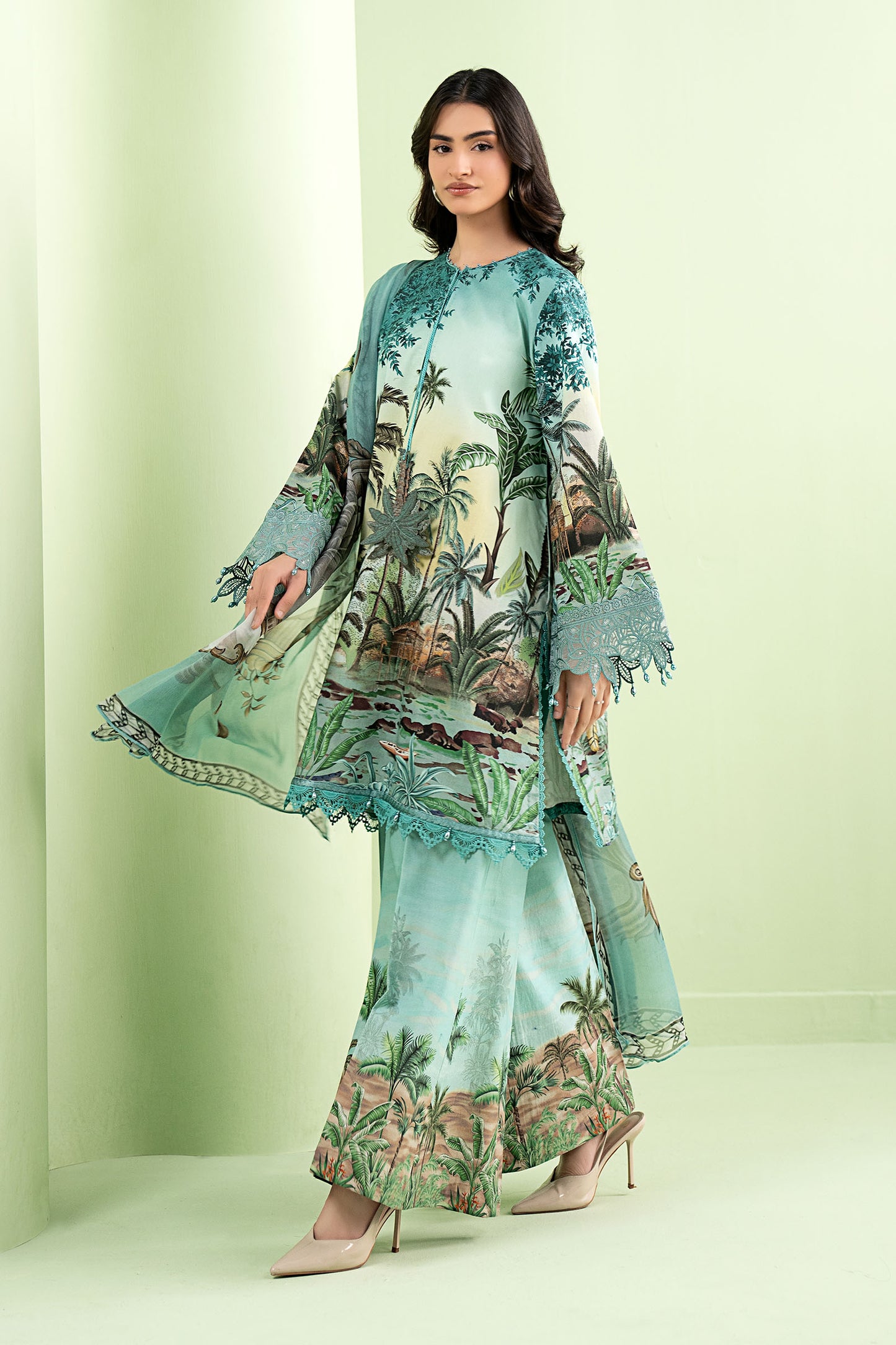 3 Piece Embroidered Lawn Suit