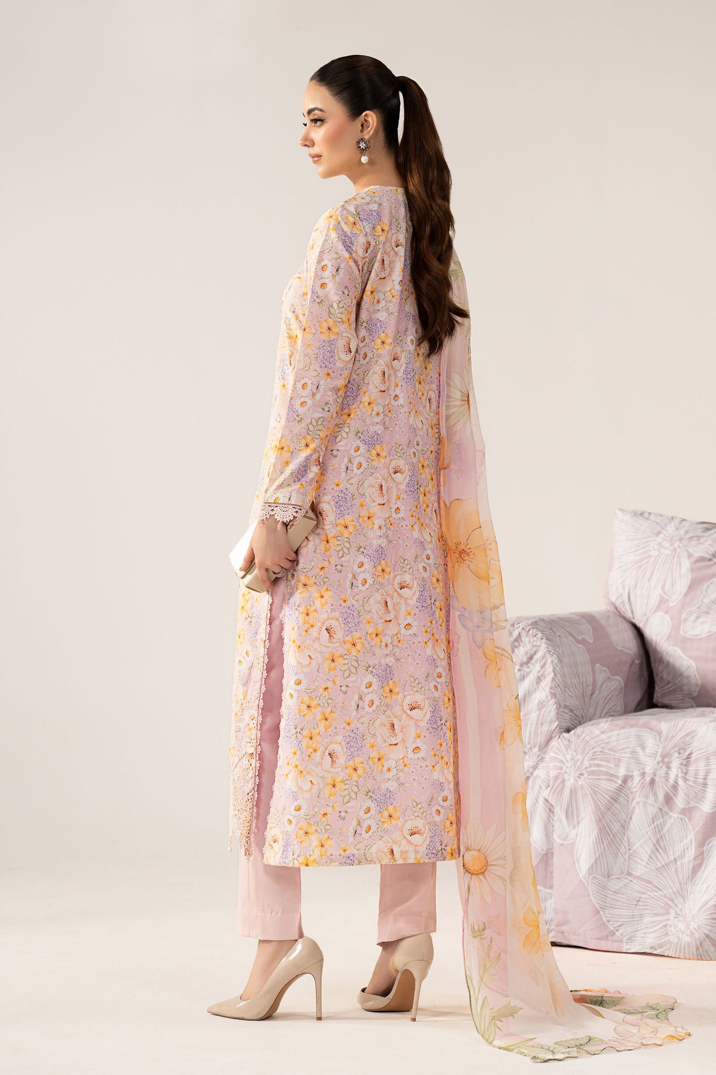3 Piece Embroidered Lawn Suit