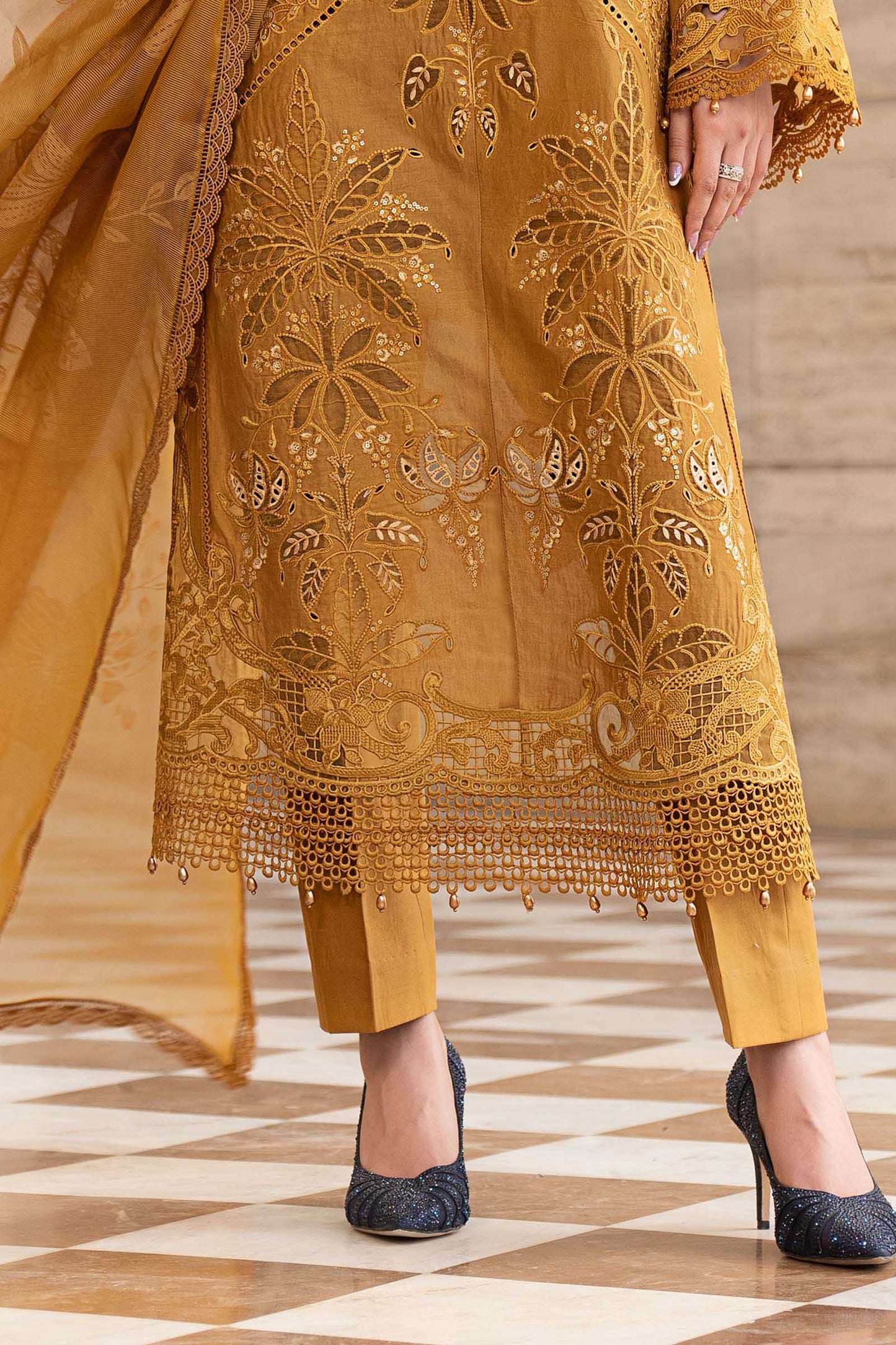3 Piece Embroidered Lawn Suit