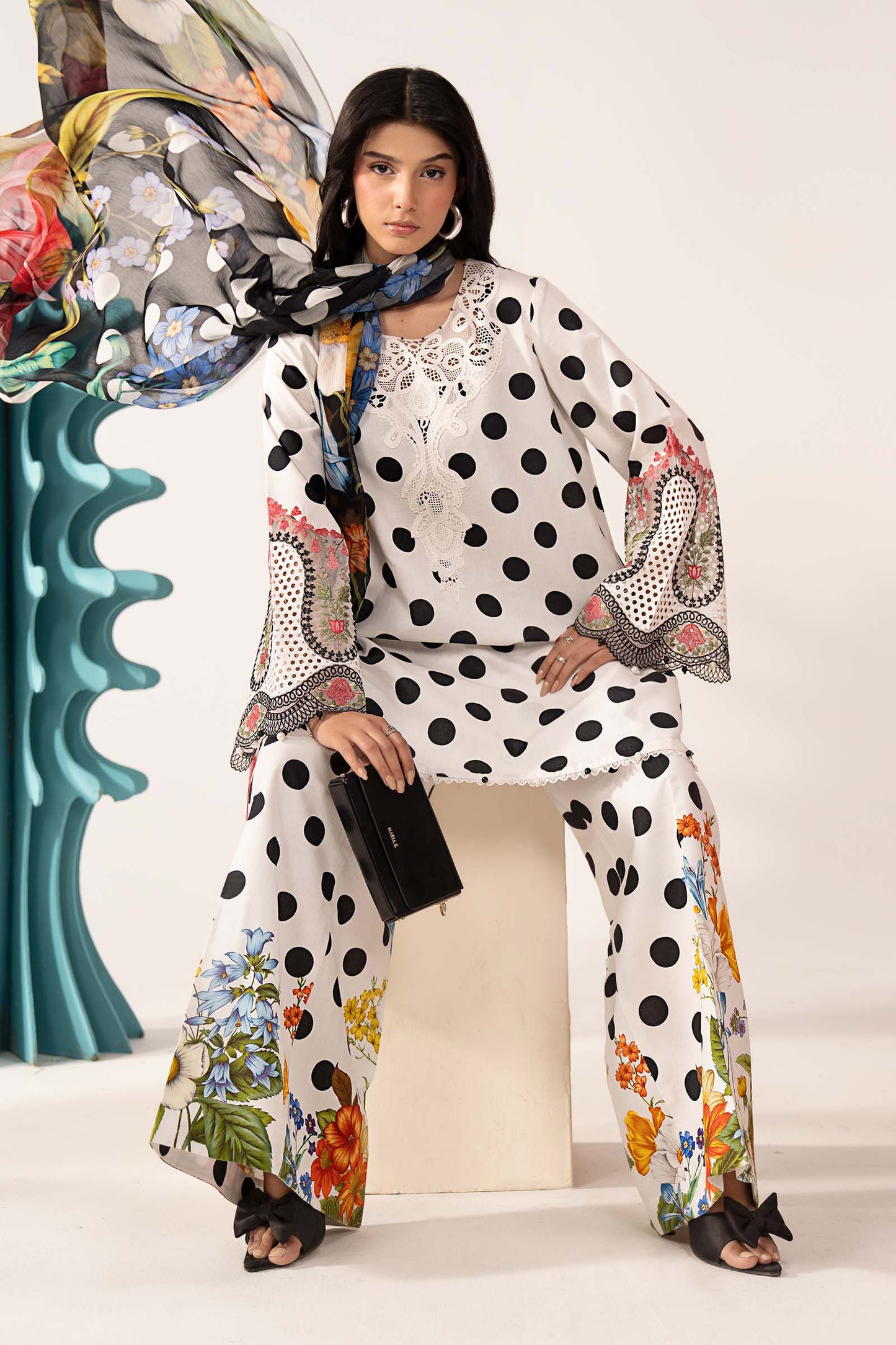 3 Piece Embroidered Lawn Suit