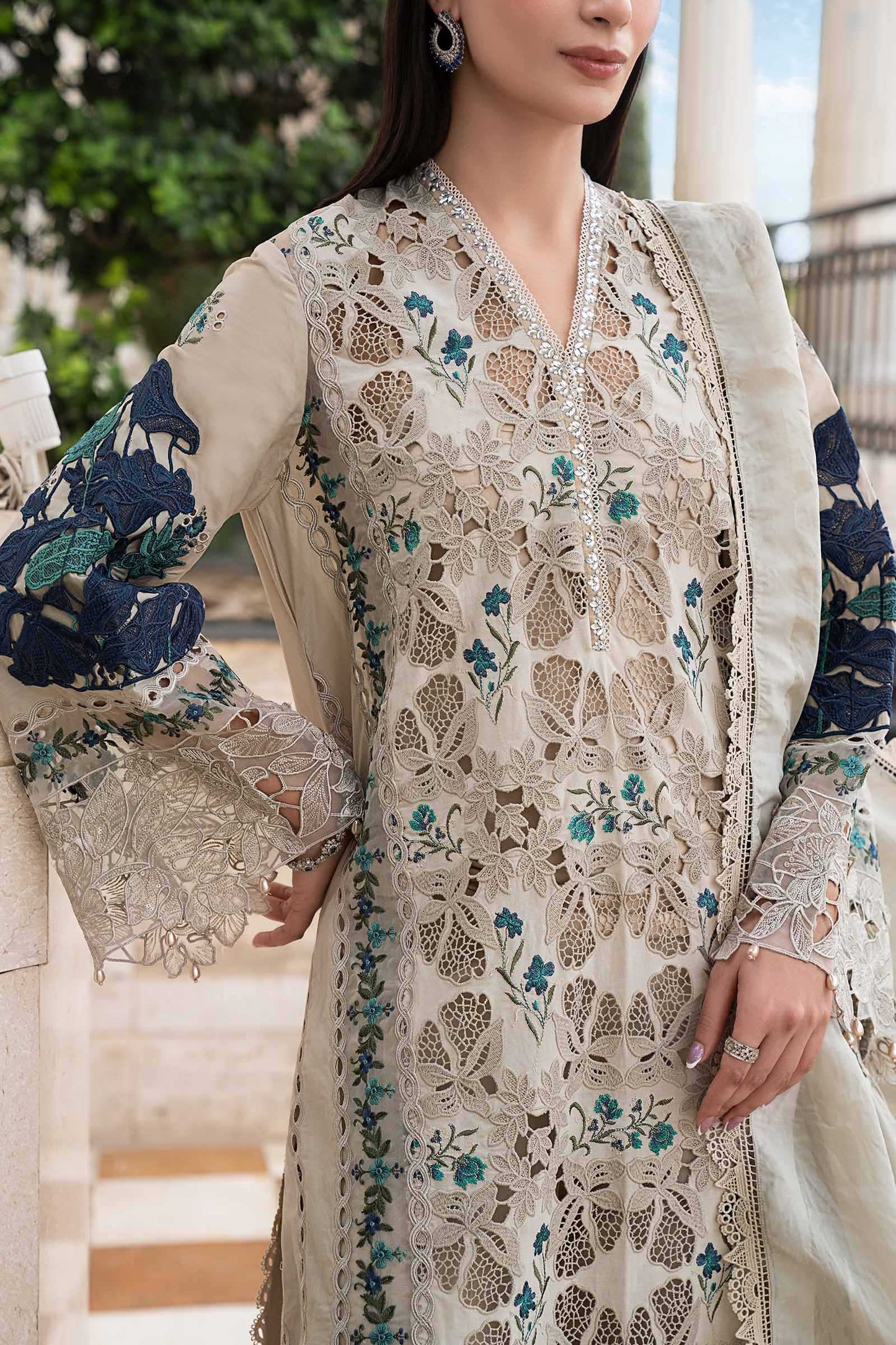 3 Piece Embroidered Lawn Suit