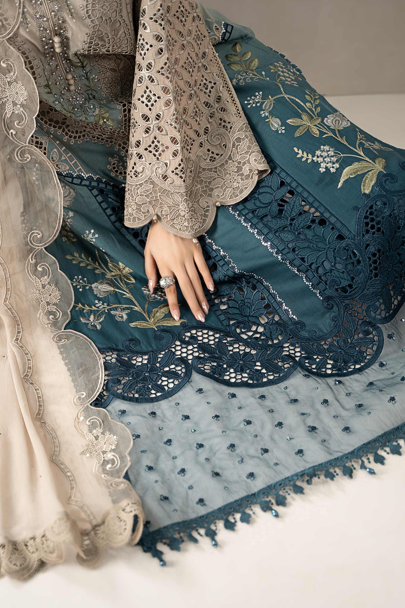 3 Piece Embroidered Lawn Suit | ELS-25-08