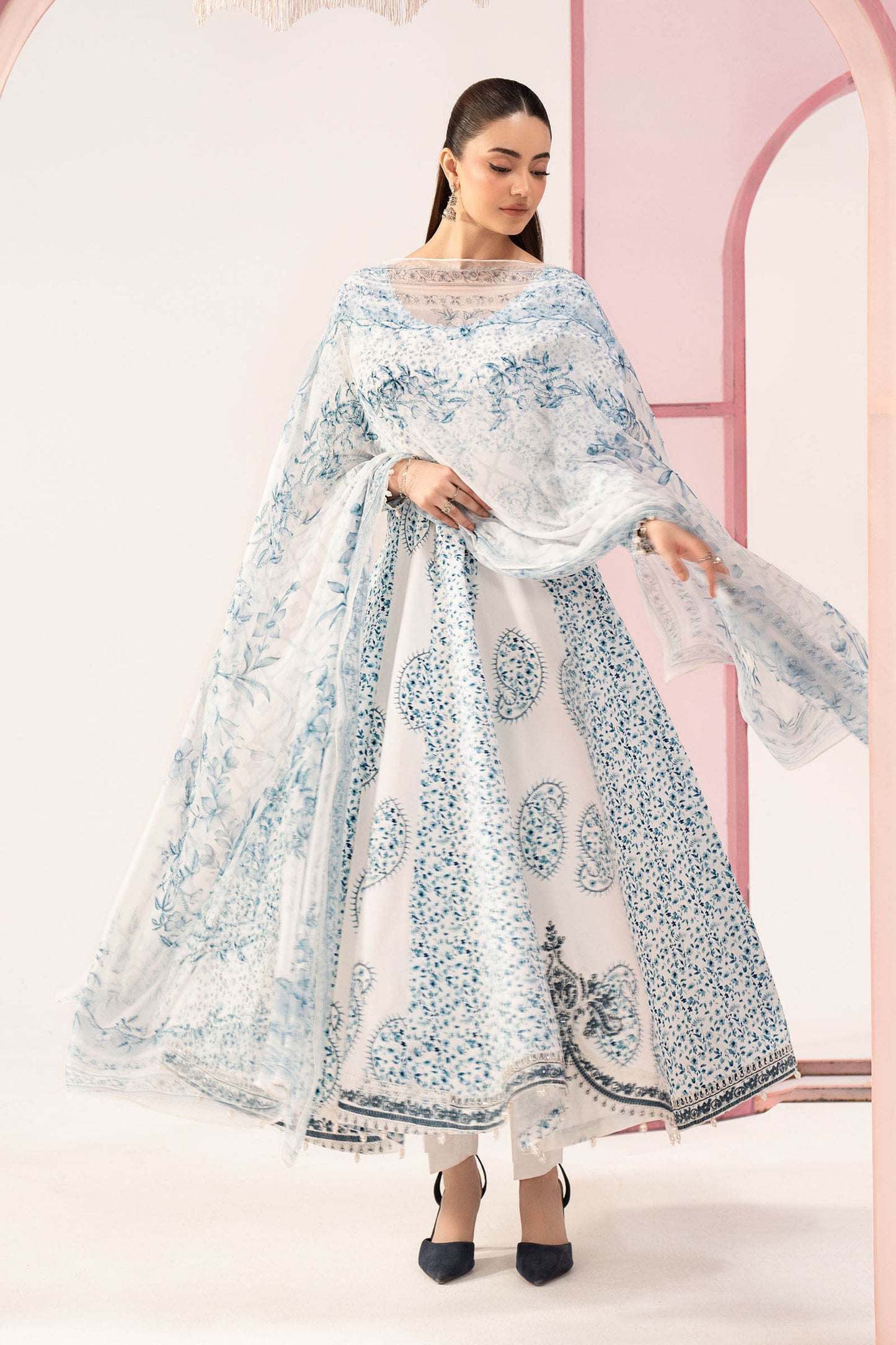 3 Piece Embroidered Lawn Suit