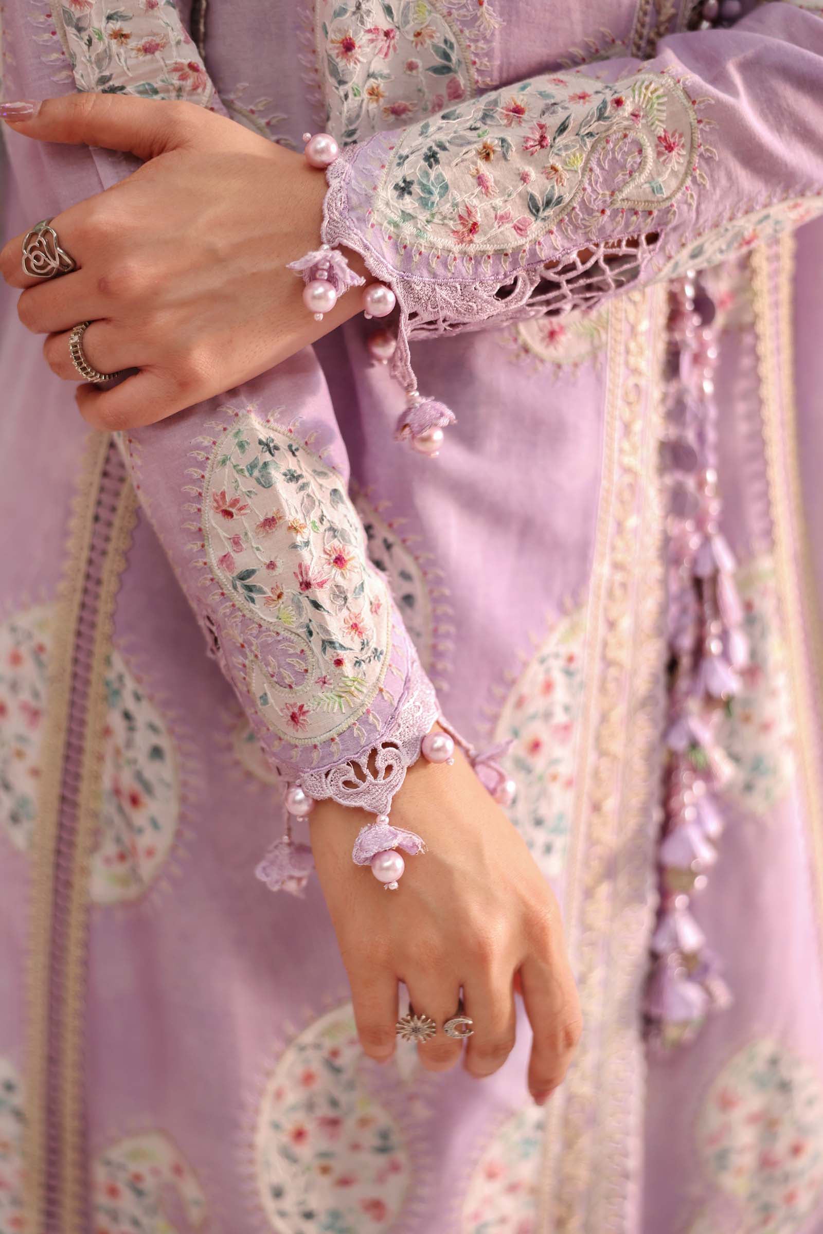 3 Piece Unstitched Embroidered Lawn Suit