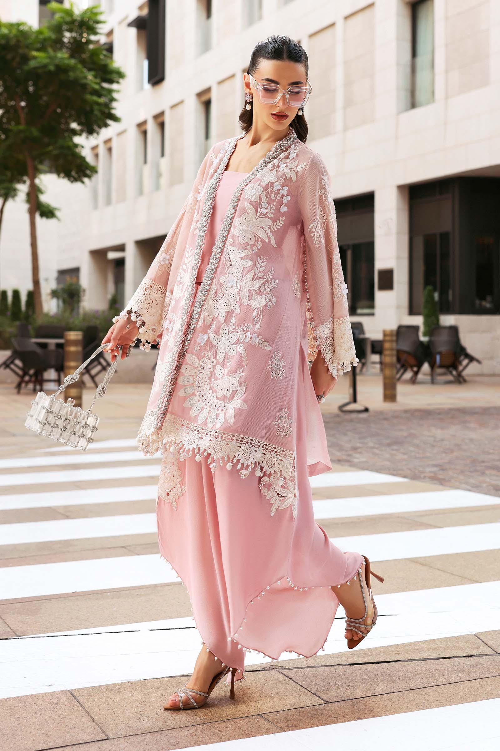 3 Piece Unstitched Embroidered Lawn Karandi Suit
