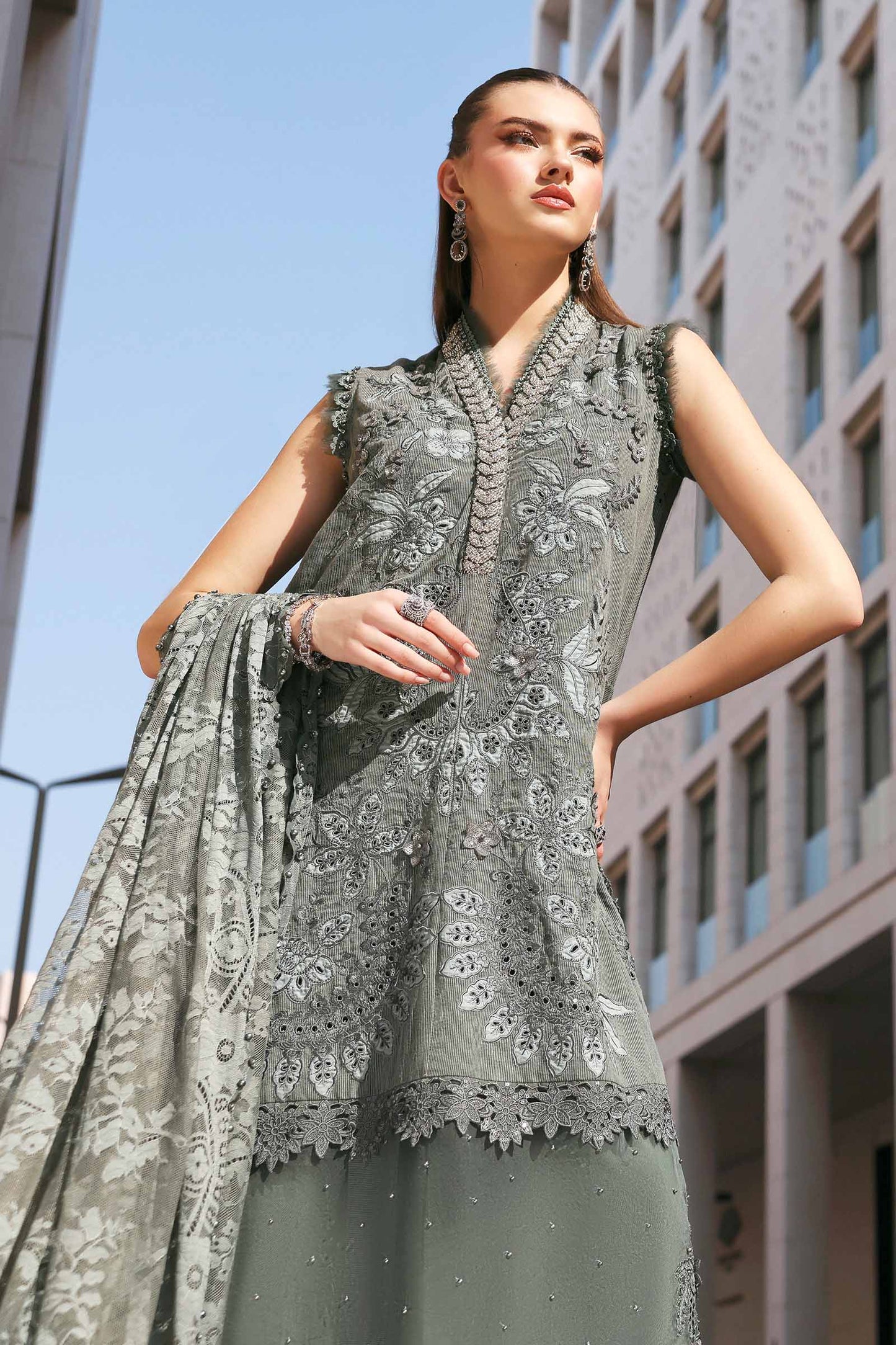 3 Piece Unstitched Embroidered Lawn Karandi Suit