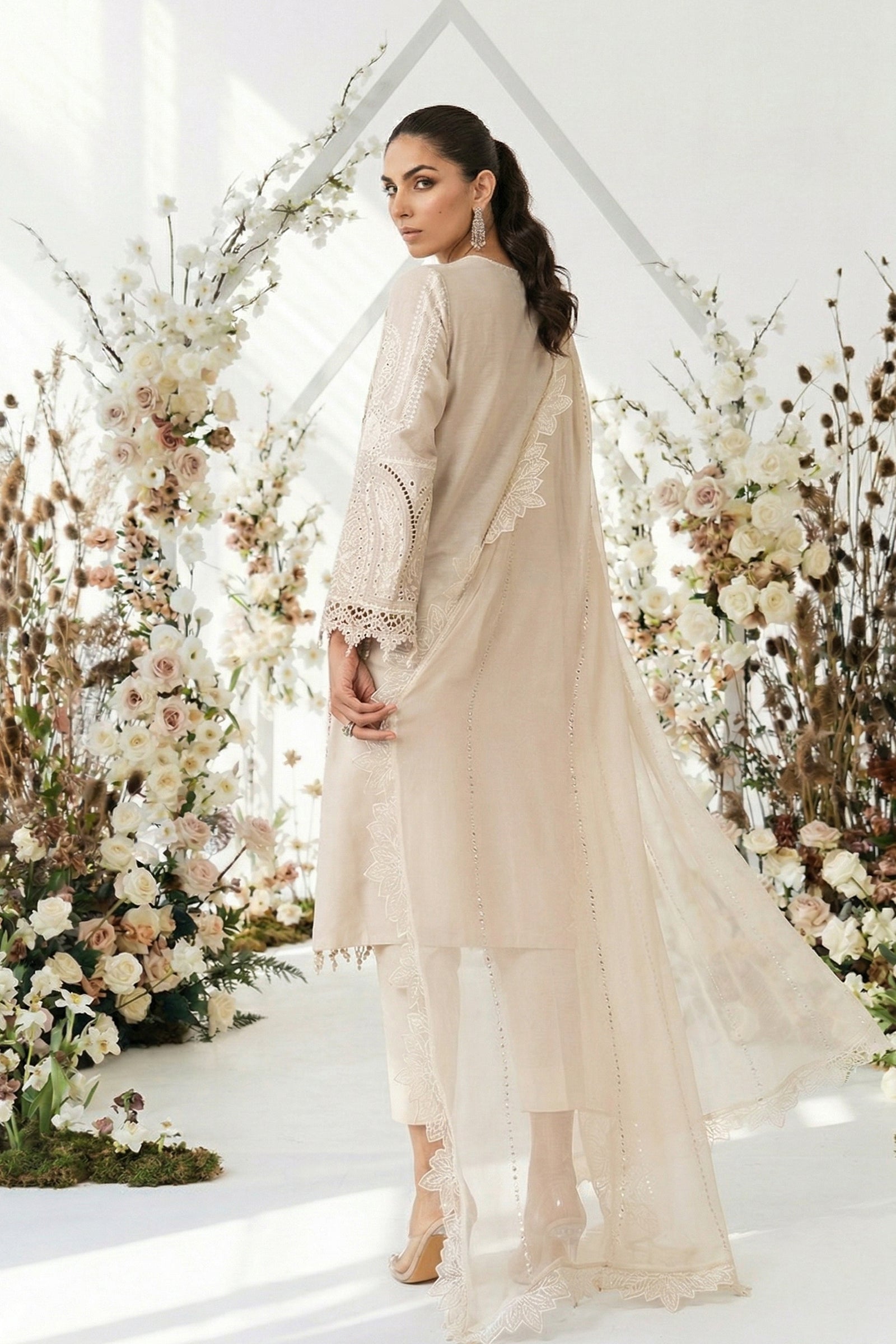 3 Piece Embroidered Lawn Suit
