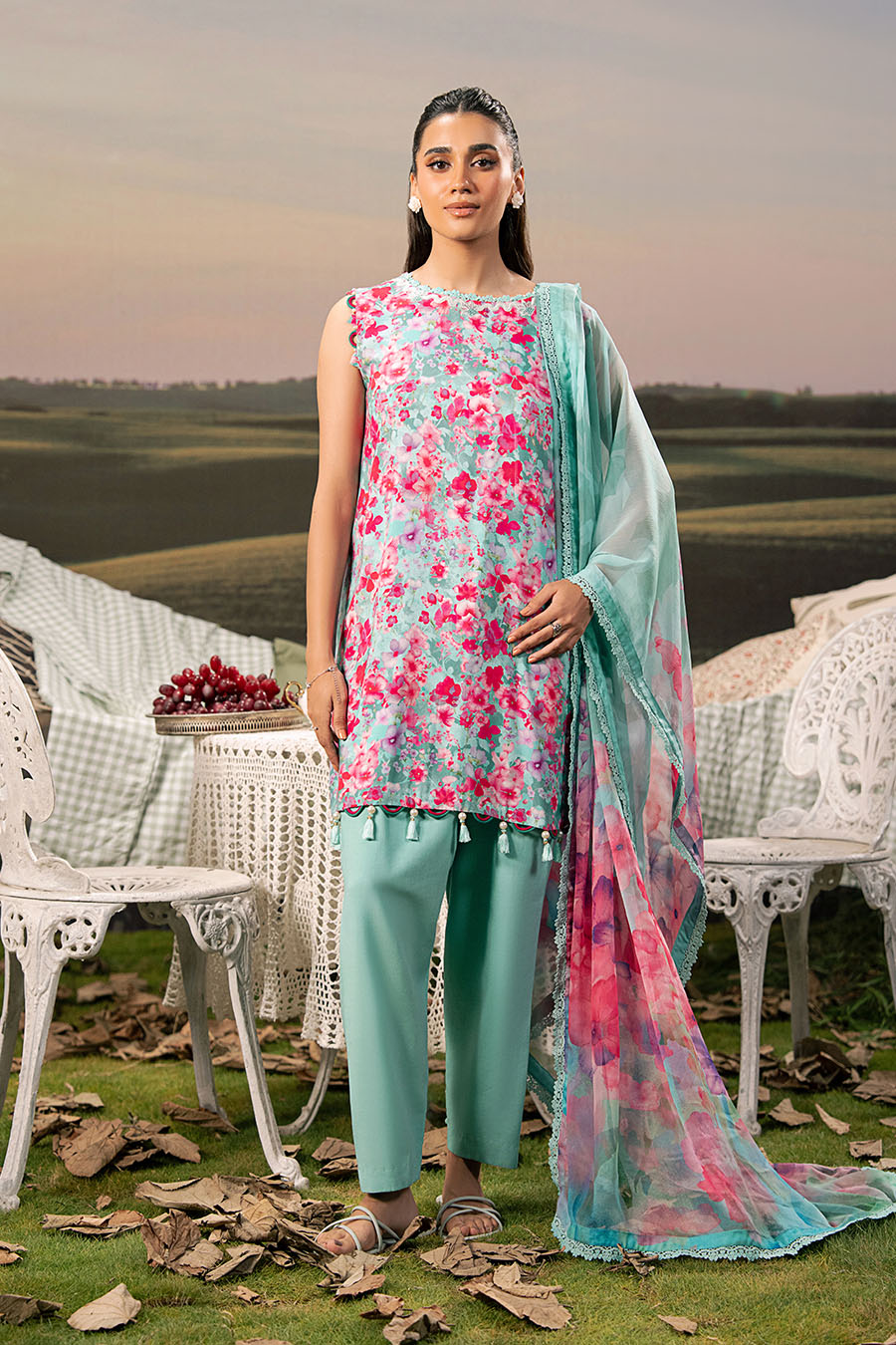 3 Pc Unstitched Embroidered Arabic Lawn Suit | MB-PFUS25-10A