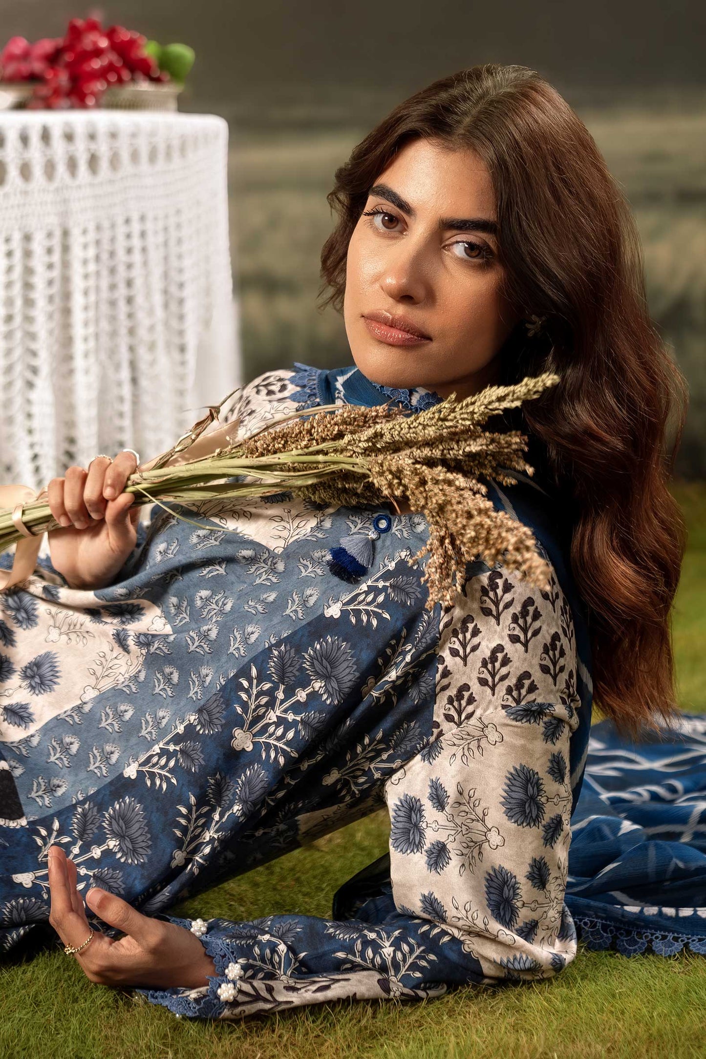 3 Pc Unstitched Embroidered Arabic Lawn Suit | MB-PFUS25-02A