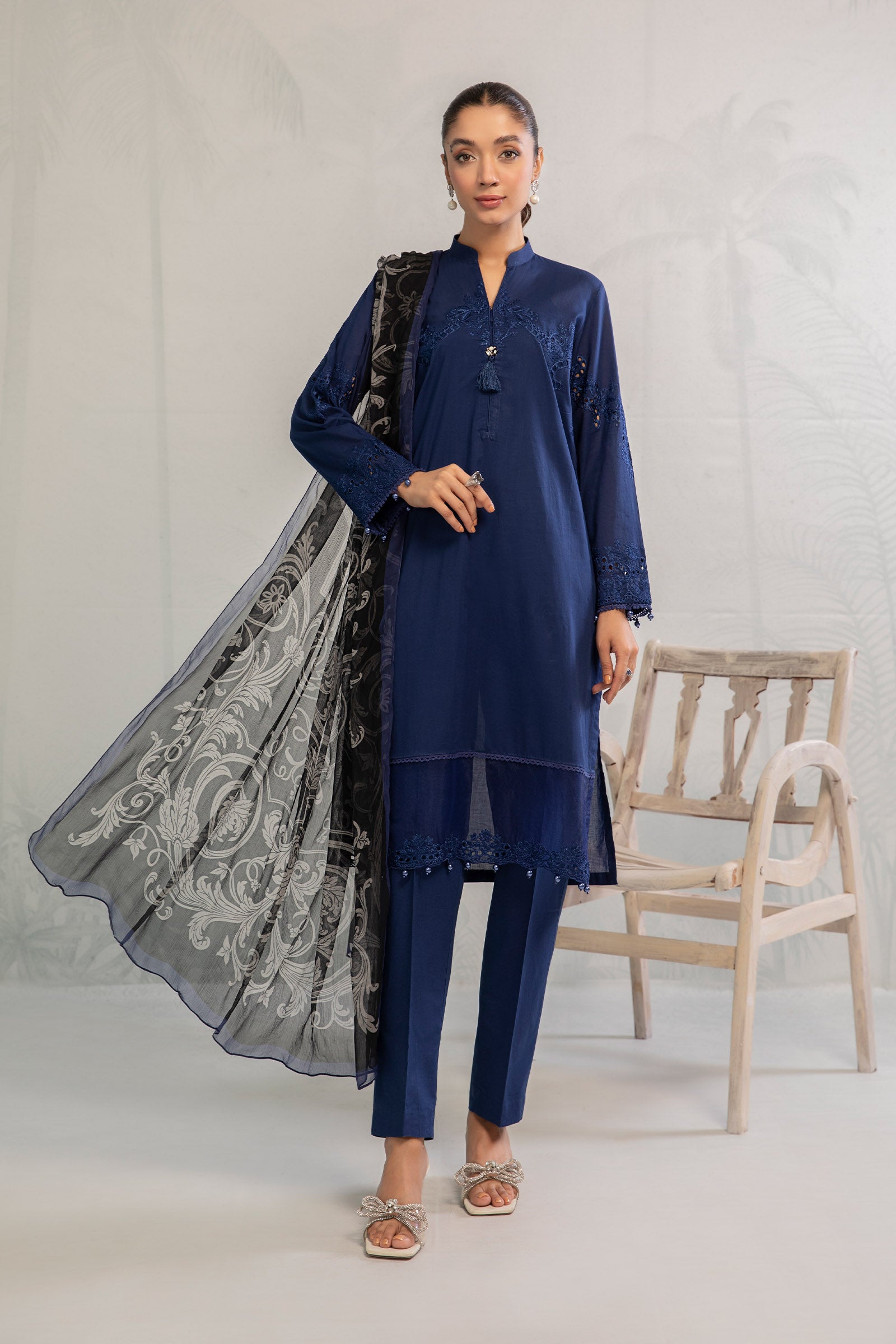 3 Piece Embroidered Lawn Suit