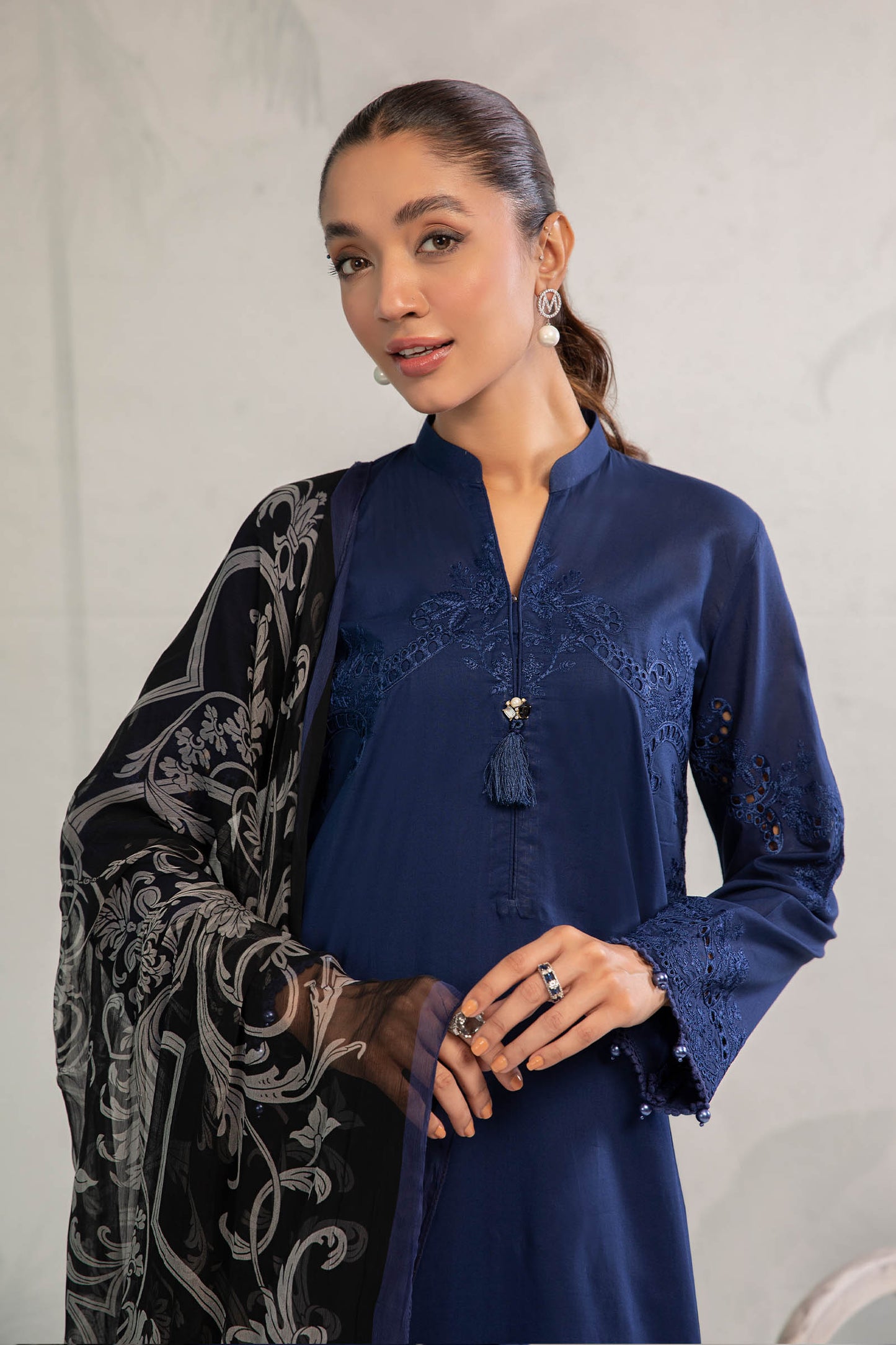 3 Piece Embroidered Lawn Suit