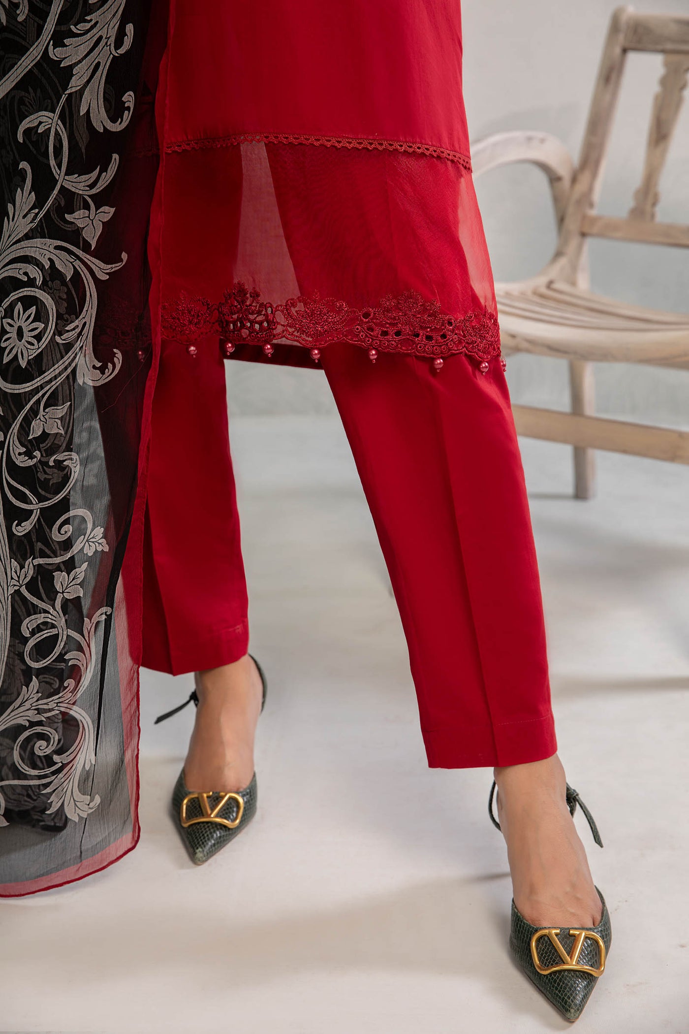 3 Piece Embroidered Lawn Suit