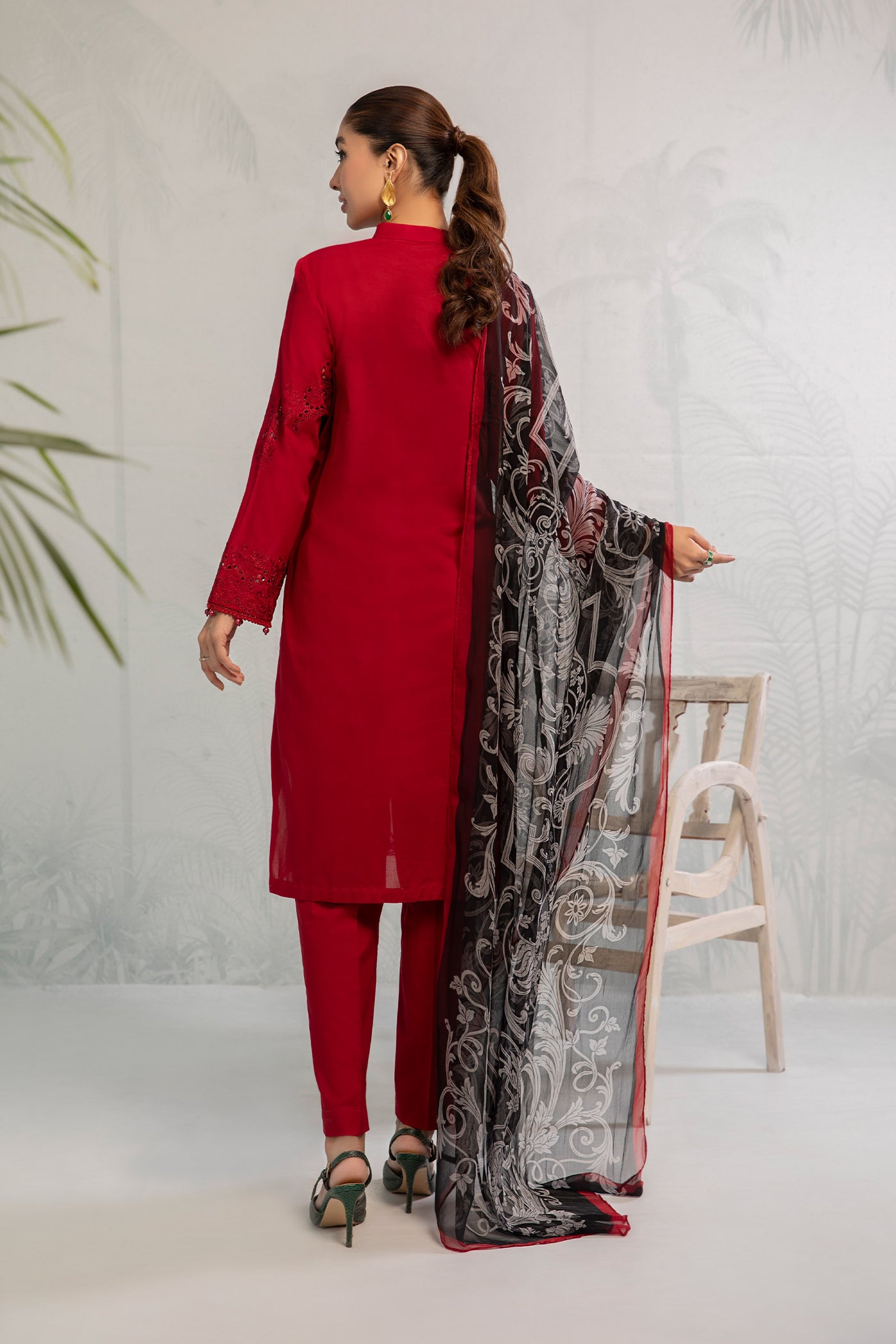 3 Piece Embroidered Lawn Suit