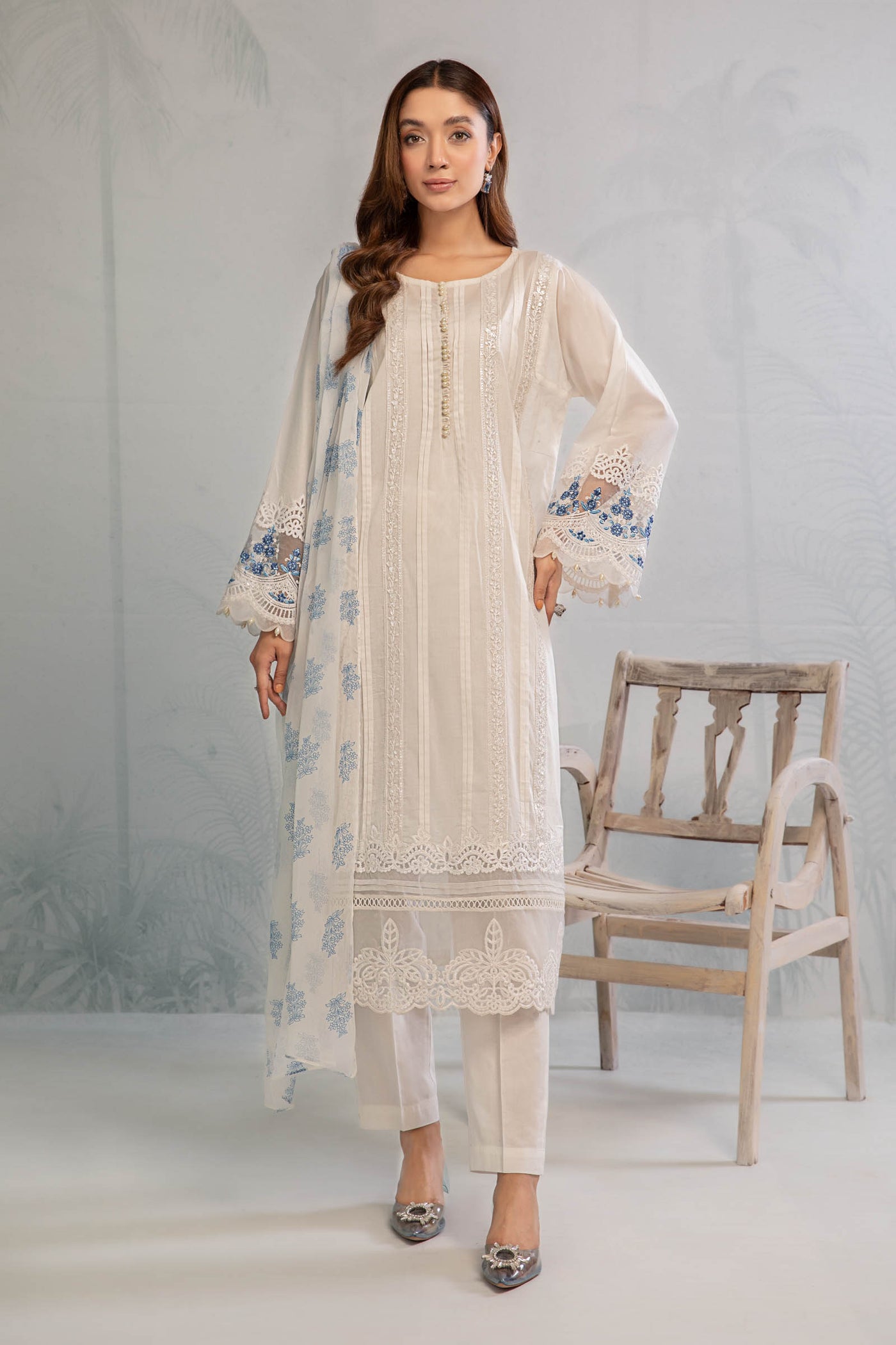 3 Piece Embroidered Lawn Suit