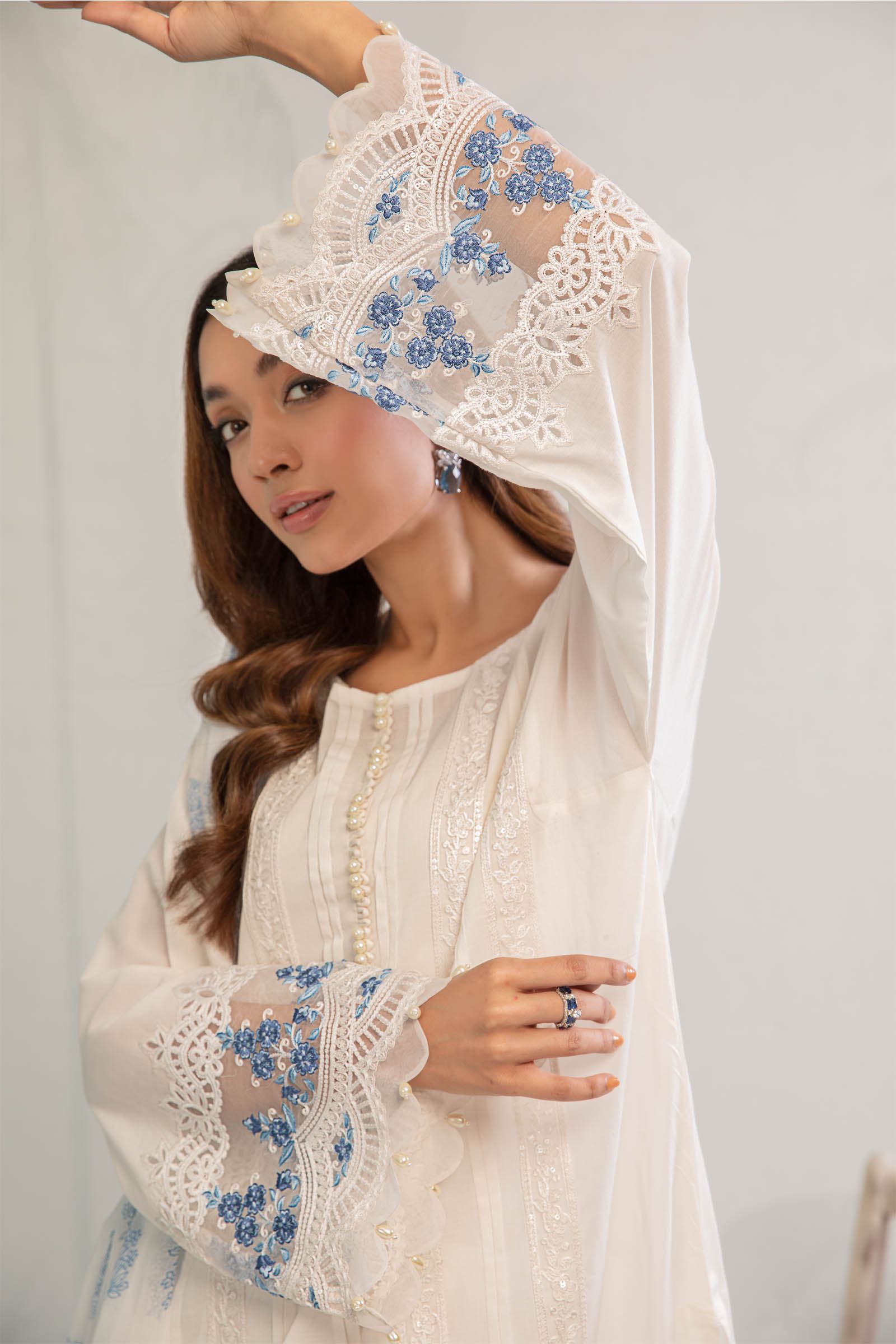 3 Piece Embroidered Lawn Suit