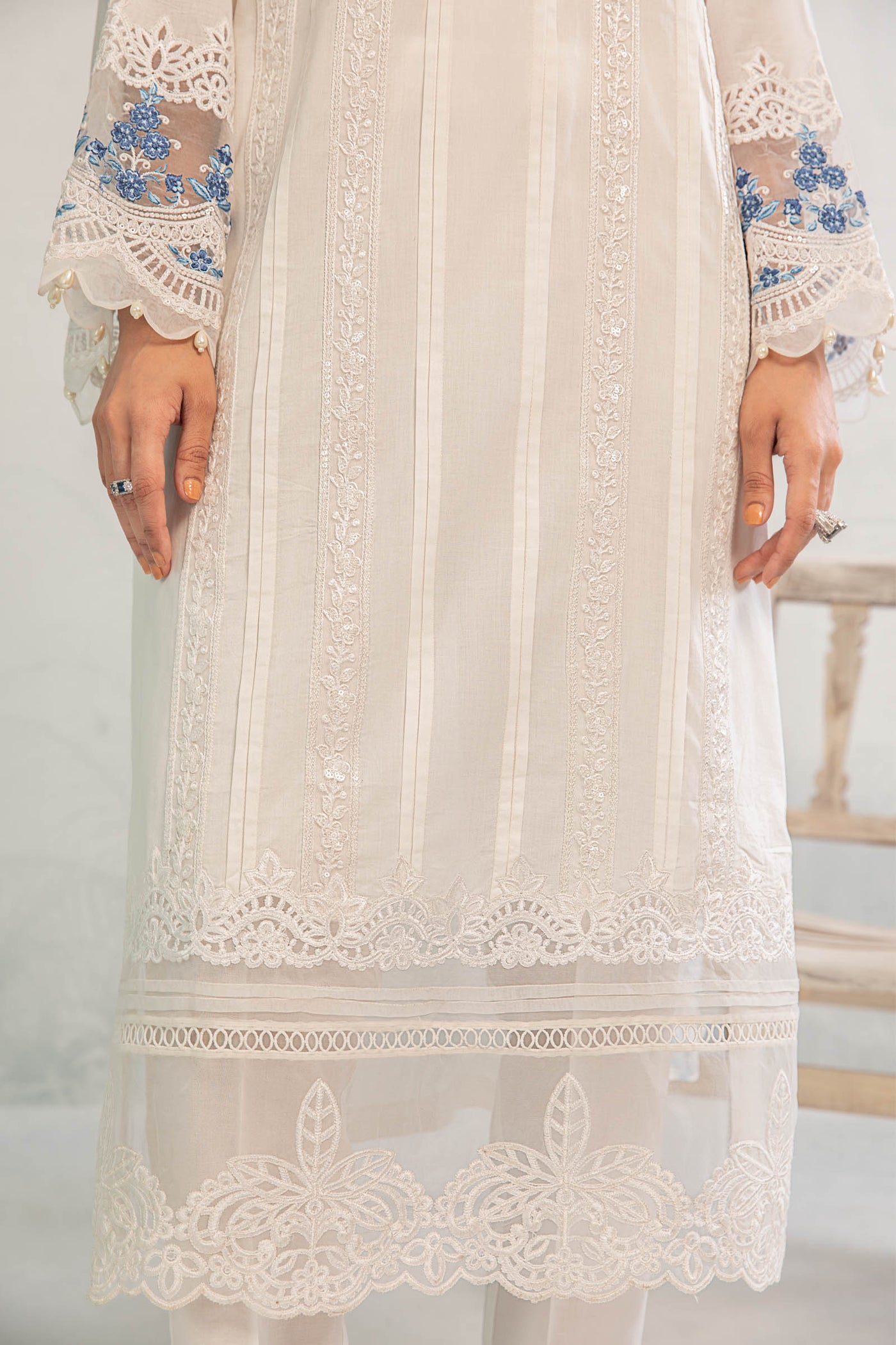 3 Piece Embroidered Lawn Suit