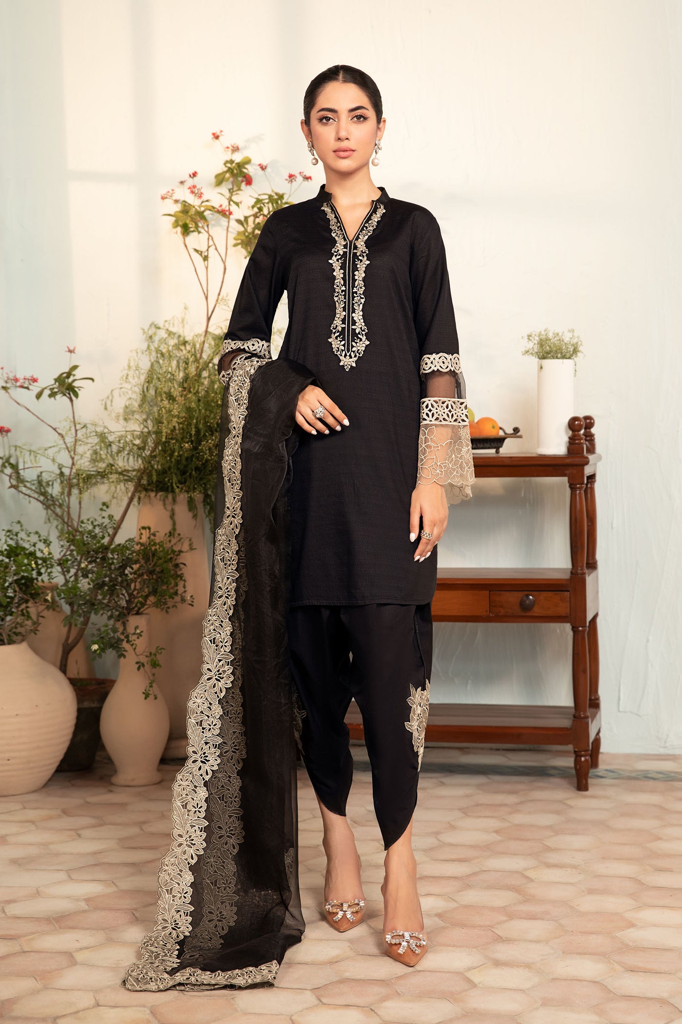 3 Piece Embroidered Lawn Suit