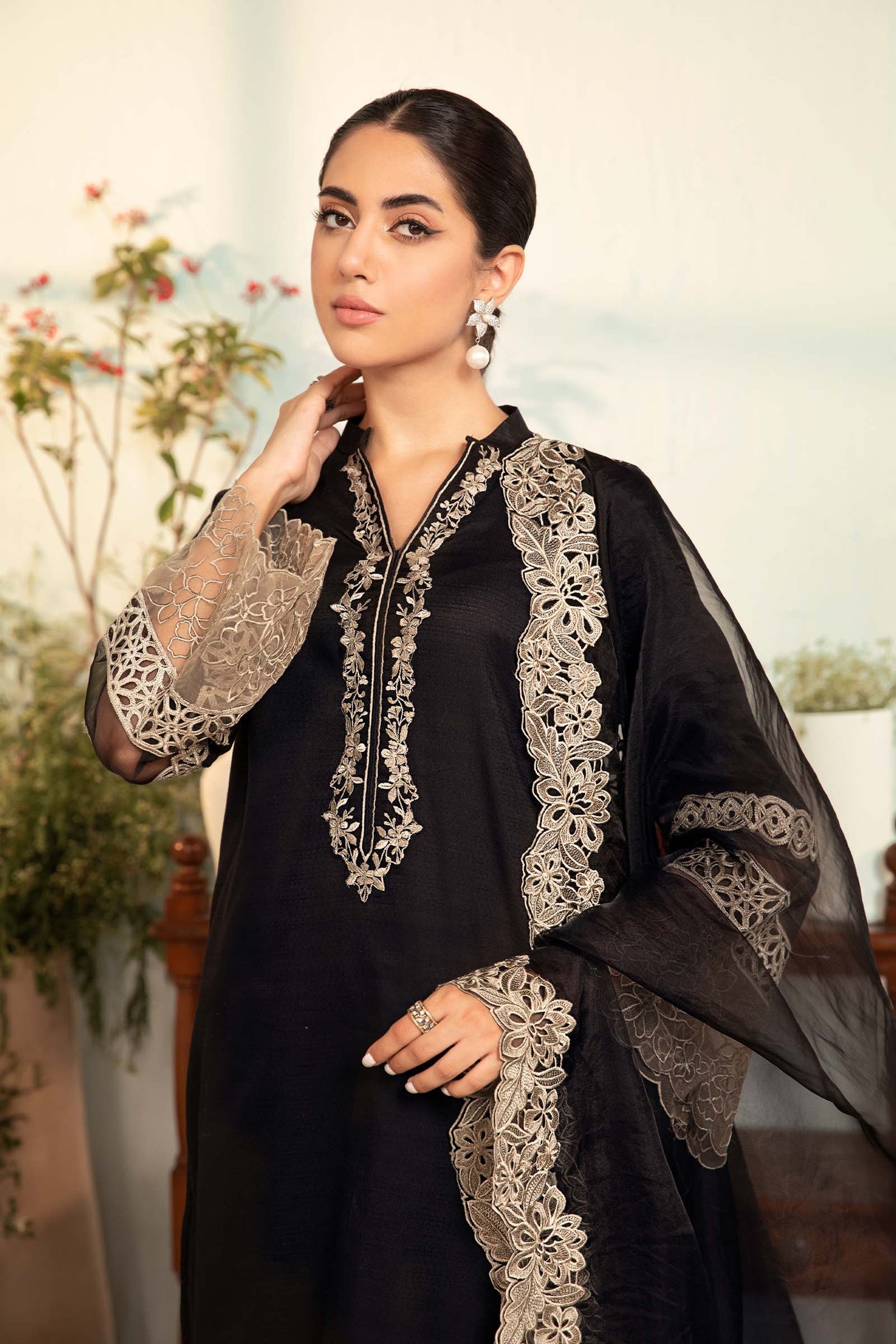 3 Piece Embroidered Lawn Suit