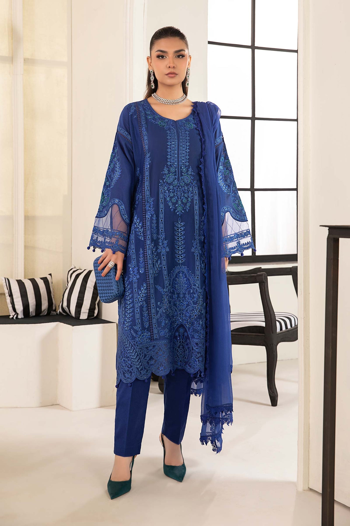 3 Piece Embroidered Lawn Suit