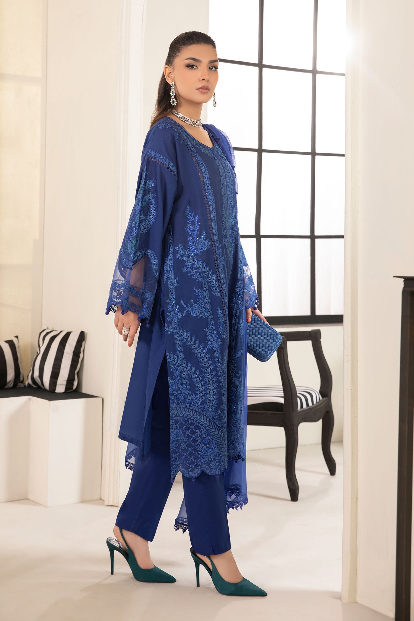 3 Piece Embroidered Lawn Suit