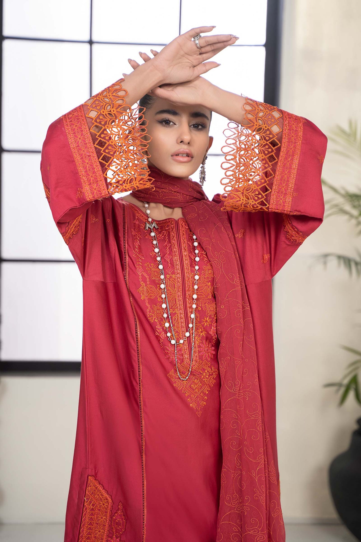 3 Piece Embroidered Lawn Suit