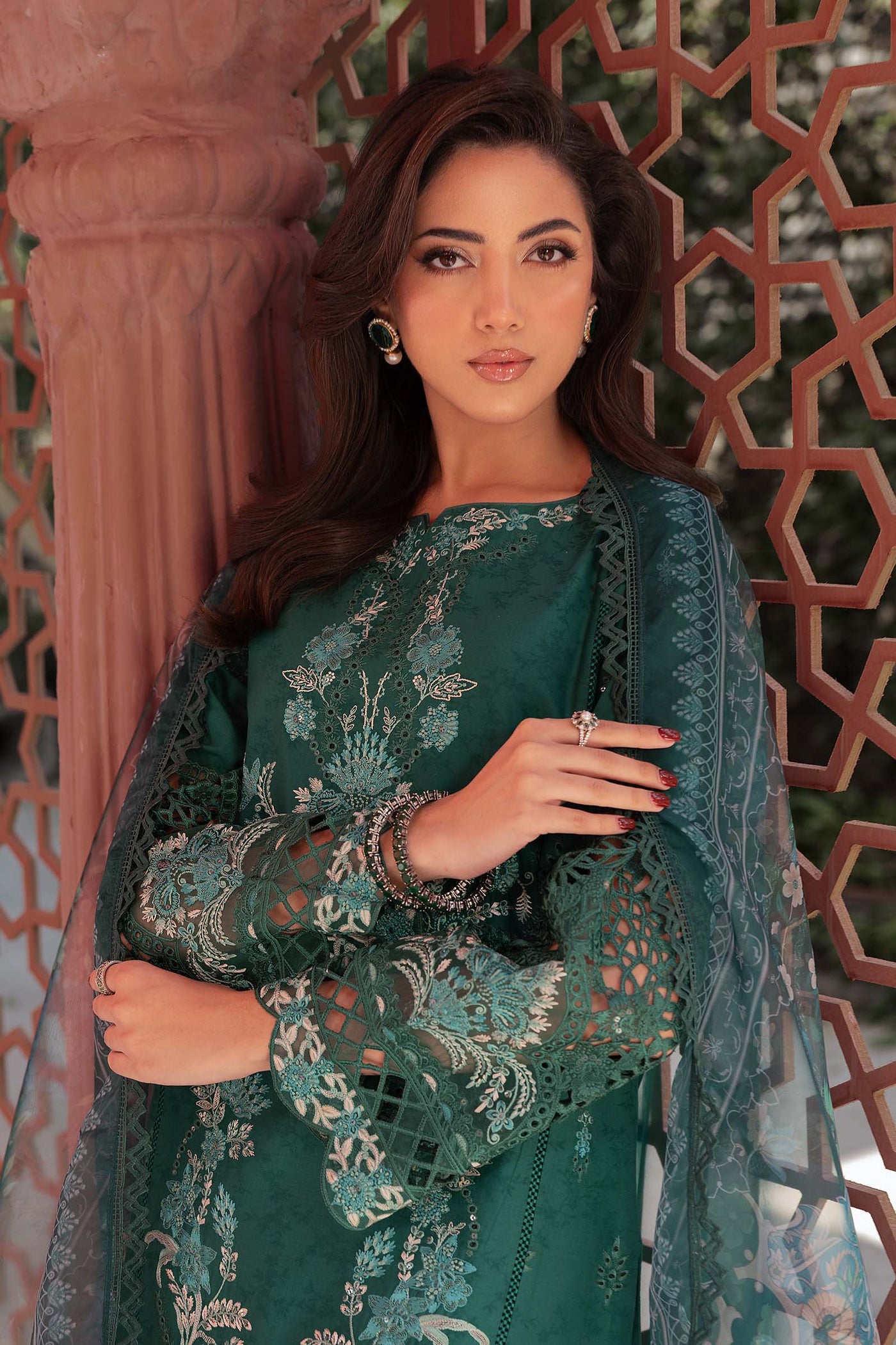 3 Piece Embroidered Self Jacquard Lawn Suit | DW-EF25-47